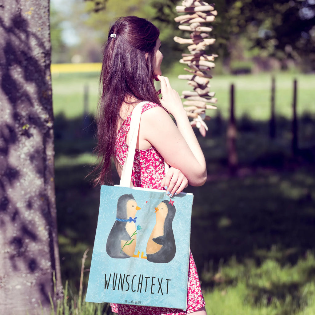 Personalisierte Einkaufstasche Pinguin Pärchen Kleine Tragetasche Mit Text, Tragetasche Für Kinder Mit Wunschtext, Bunte Tragetasche Mit Namen, Tragetasche Für Einkäufe Personalisiert, Personalisierte Tragetasche, Tragetasche Mit Wunschtext, Tragetasche Mit Namen, Tragetasche Mit Motiv Und Wunschtext, Umweltfreundliche Tragetasche Mit Namen, Vintage Tragetasche Mit Wunschtext, Tragetasche Für Schule Mit Wunschtext, Tragetasche Mit Spruch, Tragetasche Für Alltag Mit Text, Tragetasche Für Büro Mit Namen, Design Tragetasche Personalisiert, Nachhaltige Tragetasche Personalisiert, Tragetasche Bedruckt Mit Wunschtext, Faltbare Tragetasche Mit Wunschtext, Tragetasche Selbst Gestalten, Jutetasche Mit Wunschtext, Tragetasche Mit Initialen, Stofftasche Mit Wunschtext, Große Tragetasche Mit Namen, Tragetasche Mit Personalisierung, Lustige Tragetasche Mit Text, Wiederverwendbare Tragetasche Mit Wunschtext, Tragetasche Personalisiert, Baumwolltasche Mit Namen, Einkaufstasche Personalisiert, Tragetasche Modern Mit Gravur, Tragetasche Für Herren Personalisiert, Tragetasche Für Damen Mit Namen, Leinentasche Mit Gravur, Tragetasche Mit Text, Tragetasche Als Geschenk Mit Wunschtext, Pinguin, Hochzeit, Liebesgeschenk, Traumpaar, Hochzeitstag, Verlobung, Pinguine, Jahrestag, Hochzeitsgeschenk, Liebe, Liebespaar, Liebesbeweis, große Liebe