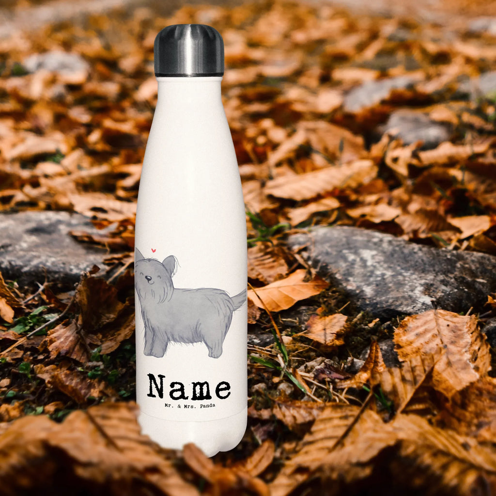 Personalisierte Thermosflasche Skye Terrier Lebensretter Thermosflasche 750ml Mit Namen, Thermosflasche Herren Mit Wunschtext, Personalisierte Thermosflasche, Klassische Thermosflasche Mit Namen, Leichte Thermosflasche Mit Wunschtext, Thermosflasche Damen Personalisiert, Thermoflasche Personalisiert, Thermosflasche Mit Namen, Nachhaltige Thermosflasche Mit Gravur, Getränkeflasche Personalisiert, Thermosflasche Kinder Mit Namen, Kalthalteflasche Mit Wunschtext, Thermosflasche Mit Drehverschluss Und Gravur, Thermosflasche 500ml Mit Gravur, Thermosflasche Mit Wunschtext, Thermosflasche Für Büro Mit Wunschtext, Thermosflasche Für Wasser Personalisiert, Edelstahlflasche Mit Wunschtext, Umweltfreundliche Thermosflasche Mit Wunschtext, Vakuumflasche Mit Namen, Thermosflasche Wandern Mit Gravur, Thermosflasche Für Sport Mit Namen, Isolierflasche Mit Gravur, BPA-Freie Thermosflasche Mit Namen, Thermosflasche Für Tee Mit Namen, Moderne Thermosflasche Mit Text, Robuste Thermosflasche Personalisiert, Thermoskanne Unterwegs Mit Namen, Thermosflasche Outdoor Mit Gravur, Warmhalteflasche Personalisiert, Thermosflasche Reisen Mit Namen, Trinkflasche Isoliert Mit Namen, Thermosflasche Für Schule Mit Gravur, Thermosflasche Für Kaffee Mit Wunschtext, Flasche Für Kohlensäure Mit Gravur, Sommerflasche Mit Wunschtext, Spülmaschinenfeste Thermosflasche Mit Gravur, Thermoflasche Edelstahl Mit Gravur, Thermosflasche 1 Liter Personalisiert, Auslaufsichere Thermosflasche Mit Wunschtext, Thermosflasche Mit Trinkverschluss Und Namen, Doppelwandige Trinkflasche Mit Gravur, Geschenk, Schenken, Hund, Hunderasse, Rassehund, Hundebesitzer, Tierfreund, Welpe, Terrier, Skye Terrier