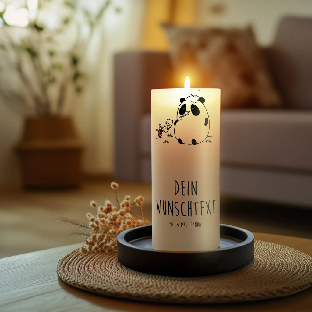 Personalised candle Panda Get well soon Holz-Kerze Mit Namen, Gastgeschenk Kerze Mit Namen, Teelicht Mit Namensdruck, Fair-Trade-Kerze Mit Namensgravur, Weihnachtskerze Mit Namensgravur, Bienenwachskerze Mit Wunschname, Outdoor-Kerze Mit Namensgravur, Kerze Für Hochzeit Mit Namensgravur, Metall-Kerze Mit Namensgravur, Stabkerze Mit Gravur, Personalisierte Kerze, Sojawachskerze Mit Namensdruck, Votivkerze Mit Wunschname, Kerze Für Geburtstag Mit Wunschname, Laternenkerze Mit Namensdruck, Kerze Mit Namen, Kerzen-Set Mit Namensgravur, Kerze Mit Spruch Und Namen, Gedenkkerze Mit Namen, Handgegossene Kerze Mit Namen, Gartenkerze Mit Namen, Blockkerze Mit Namensdruck, Stearinkerze Mit Gravur, Tafelkerze Mit Wunschname, LED-Kerze Mit Wunschname, Andachtskerze Mit Namensgravur, Osterkerze Mit Namen, Trauerkerze Mit Namen, Taufekerze Mit Namensgravur, Kerze Mit Prägung Und Wunschname, Grabkerze Mit Namensgravur, Adventskerze Mit Wunschname, Stumpenkerze Mit Namensgravur, Schwimmkerze Mit Namen, Glas-Kerze Mit Wunschname, Streukerze Mit Namensdruck, Tischkerze Mit Namensdruck, Kommunionkerze Mit Namen, Firmungskerze Mit Wunschname, Bio-Kerze Mit Wunschname, Handgemachte Kerze Mit Wunschname, Duftkerze Mit Namen