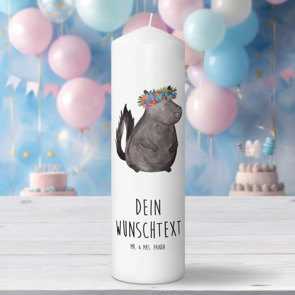 Personalisierte Kerze Stinktier Blumenmaedchen Trauerkerze Mit Namen, Bienenwachskerze Mit Wunschname, Tafelkerze Mit Wunschname, Stabkerze Mit Gravur, Kerze Für Geburtstag Mit Wunschname, Gartenkerze Mit Namen, Bio-Kerze Mit Wunschname, Gastgeschenk Kerze Mit Namen, Gedenkkerze Mit Namen, Tischkerze Mit Namensdruck, Streukerze Mit Namensdruck, Weihnachtskerze Mit Namensgravur, Andachtskerze Mit Namensgravur, Osterkerze Mit Namen, Laternenkerze Mit Namensdruck, Firmungskerze Mit Wunschname, Sojawachskerze Mit Namensdruck, Stearinkerze Mit Gravur, Kerze Für Hochzeit Mit Namensgravur, Grabkerze Mit Namensgravur, Kerze Mit Prägung Und Wunschname, Metall-Kerze Mit Namensgravur, Kommunionkerze Mit Namen, Handgemachte Kerze Mit Wunschname, LED-Kerze Mit Wunschname, Duftkerze Mit Namen, Kerze Mit Spruch Und Namen, Taufekerze Mit Namensgravur, Adventskerze Mit Wunschname, Glas-Kerze Mit Wunschname, Teelicht Mit Namensdruck, Stumpenkerze Mit Namensgravur, Schwimmkerze Mit Namen, Personalisierte Kerze, Votivkerze Mit Wunschname, Fair-Trade-Kerze Mit Namensgravur, Holz-Kerze Mit Namen, Outdoor-Kerze Mit Namensgravur, Blockkerze Mit Namensdruck, Handgegossene Kerze Mit Namen, Kerze Mit Namen, Kerzen-Set Mit Namensgravur, Stinktier, Skunk, Wildtier, Stinker, Yoga, Raubtier, Namaste, Stinki