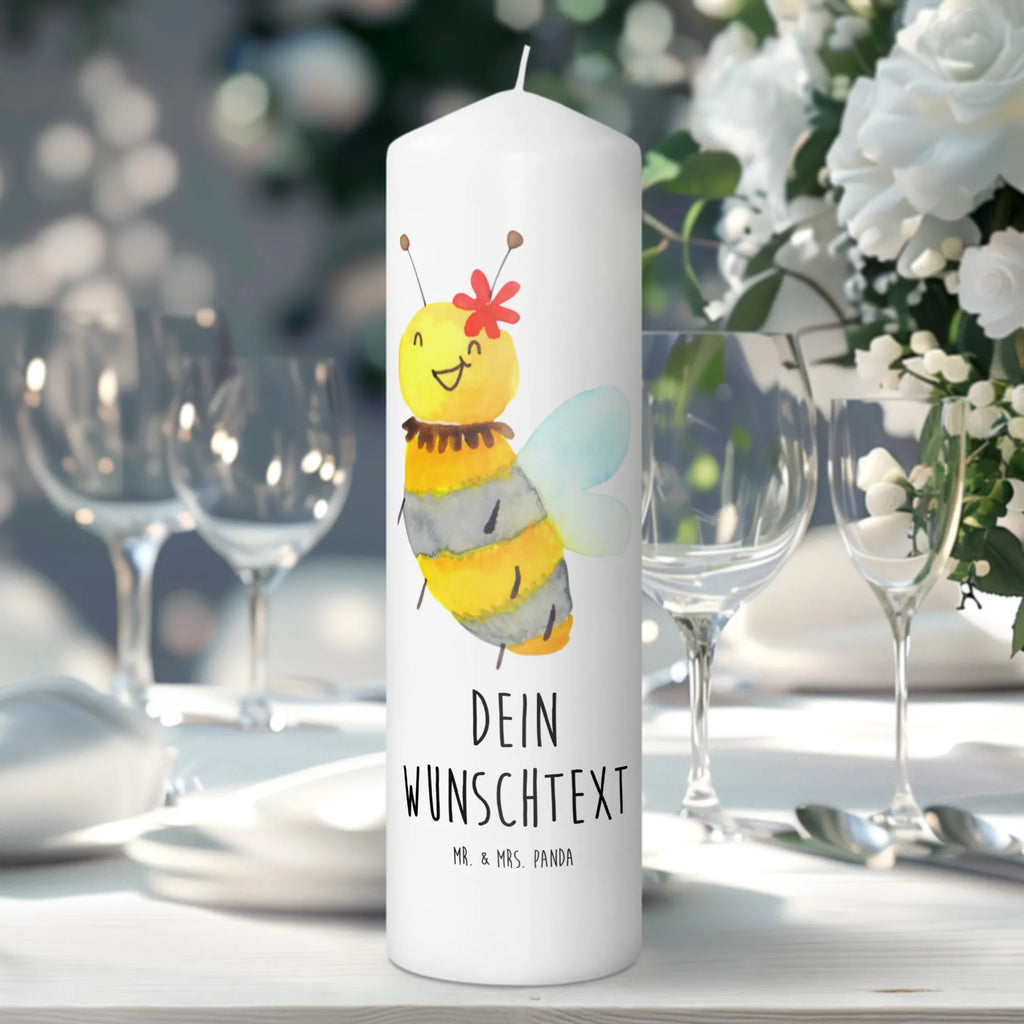 Personalisierte Kerze Biene Blume Stabkerze Mit Gravur, Holz-Kerze Mit Namen, Handgemachte Kerze Mit Wunschname, Bio-Kerze Mit Wunschname, Duftkerze Mit Namen, Sojawachskerze Mit Namensdruck, Kommunionkerze Mit Namen, Blockkerze Mit Namensdruck, Kerzen-Set Mit Namensgravur, Handgegossene Kerze Mit Namen, Outdoor-Kerze Mit Namensgravur, Tafelkerze Mit Wunschname, Fair-Trade-Kerze Mit Namensgravur, Kerze Mit Namen, Firmungskerze Mit Wunschname, Kerze Mit Spruch Und Namen, Kerze Für Hochzeit Mit Namensgravur, Gartenkerze Mit Namen, Stearinkerze Mit Gravur, Taufekerze Mit Namensgravur, Metall-Kerze Mit Namensgravur, Gastgeschenk Kerze Mit Namen, Kerze Für Geburtstag Mit Wunschname, Teelicht Mit Namensdruck, Stumpenkerze Mit Namensgravur, LED-Kerze Mit Wunschname, Kerze Mit Prägung Und Wunschname, Personalisierte Kerze, Grabkerze Mit Namensgravur, Weihnachtskerze Mit Namensgravur, Gedenkkerze Mit Namen, Tischkerze Mit Namensdruck, Glas-Kerze Mit Wunschname, Trauerkerze Mit Namen, Schwimmkerze Mit Namen, Osterkerze Mit Namen, Votivkerze Mit Wunschname, Bienenwachskerze Mit Wunschname, Andachtskerze Mit Namensgravur, Adventskerze Mit Wunschname, Streukerze Mit Namensdruck, Laternenkerze Mit Namensdruck, Biene, Wespe, Hummel