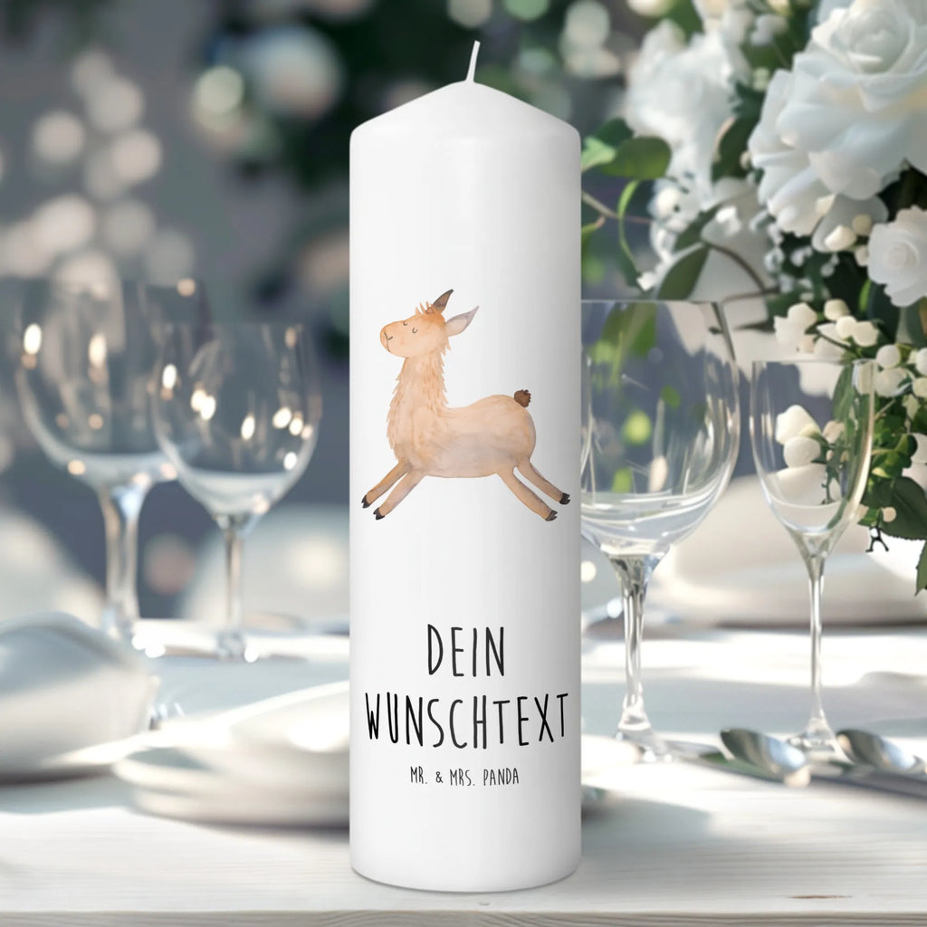 Personalisierte Kerze Lama springend Gedenkkerze Mit Namen, Teelicht Mit Namensdruck, Laternenkerze Mit Namensdruck, Handgegossene Kerze Mit Namen, Stumpenkerze Mit Namensgravur, Kerze Für Hochzeit Mit Namensgravur, Fair-Trade-Kerze Mit Namensgravur, Personalisierte Kerze, Kerze Für Geburtstag Mit Wunschname, Glas-Kerze Mit Wunschname, Streukerze Mit Namensdruck, Trauerkerze Mit Namen, Votivkerze Mit Wunschname, Bienenwachskerze Mit Wunschname, Grabkerze Mit Namensgravur, Stabkerze Mit Gravur, Gastgeschenk Kerze Mit Namen, Outdoor-Kerze Mit Namensgravur, Handgemachte Kerze Mit Wunschname, Blockkerze Mit Namensdruck, Taufekerze Mit Namensgravur, Kerze Mit Namen, Kerzen-Set Mit Namensgravur, Tischkerze Mit Namensdruck, Holz-Kerze Mit Namen, Duftkerze Mit Namen, Kerze Mit Prägung Und Wunschname, Bio-Kerze Mit Wunschname, Sojawachskerze Mit Namensdruck, Weihnachtskerze Mit Namensgravur, Metall-Kerze Mit Namensgravur, Firmungskerze Mit Wunschname, Kerze Mit Spruch Und Namen, Andachtskerze Mit Namensgravur, Tafelkerze Mit Wunschname, Gartenkerze Mit Namen, Stearinkerze Mit Gravur, Osterkerze Mit Namen, Kommunionkerze Mit Namen, Schwimmkerze Mit Namen, Adventskerze Mit Wunschname, LED-Kerze Mit Wunschname, Lama, Alpaka, Fröhlich, Glück, Liebeskummer, Guten Morgen, Lamas, Freundin, Abitur, Start, Neustart, Happy Day, Prüfung, Lieblingstag