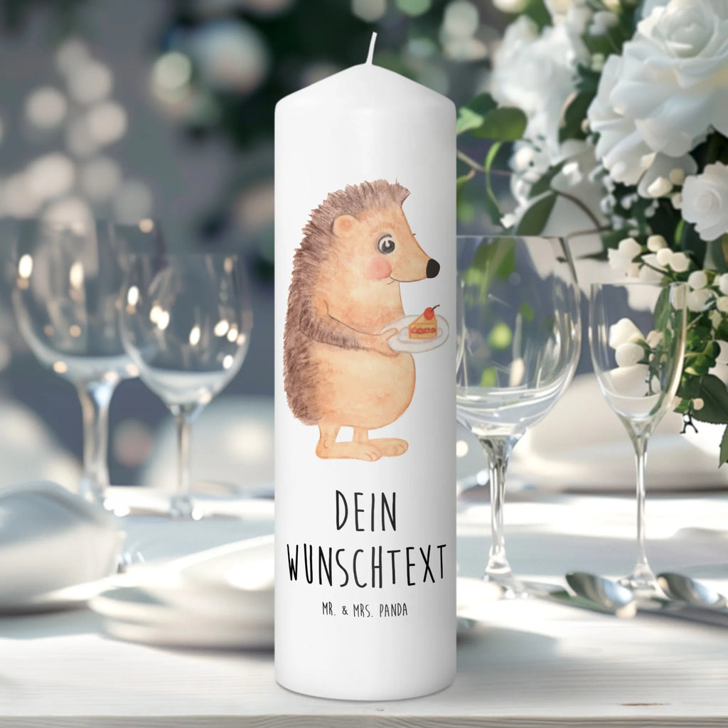 Personalisierte Kerze Igel mit Kuchenstück Kerze Für Hochzeit Mit Namensgravur, Bio-Kerze Mit Wunschname, Adventskerze Mit Wunschname, Kerze Für Geburtstag Mit Wunschname, Glas-Kerze Mit Wunschname, Firmungskerze Mit Wunschname, Trauerkerze Mit Namen, Duftkerze Mit Namen, Kerzen-Set Mit Namensgravur, Osterkerze Mit Namen, Personalisierte Kerze, Kerze Mit Namen, Kerze Mit Prägung Und Wunschname, Handgemachte Kerze Mit Wunschname, Fair-Trade-Kerze Mit Namensgravur, Gartenkerze Mit Namen, Metall-Kerze Mit Namensgravur, Stearinkerze Mit Gravur, Blockkerze Mit Namensdruck, Taufekerze Mit Namensgravur, Holz-Kerze Mit Namen, Grabkerze Mit Namensgravur, Votivkerze Mit Wunschname, Bienenwachskerze Mit Wunschname, Weihnachtskerze Mit Namensgravur, Streukerze Mit Namensdruck, Tafelkerze Mit Wunschname, Andachtskerze Mit Namensgravur, Kerze Mit Spruch Und Namen, Schwimmkerze Mit Namen, Sojawachskerze Mit Namensdruck, Tischkerze Mit Namensdruck, Laternenkerze Mit Namensdruck, Kommunionkerze Mit Namen, Outdoor-Kerze Mit Namensgravur, Teelicht Mit Namensdruck, Stabkerze Mit Gravur, Handgegossene Kerze Mit Namen, Gastgeschenk Kerze Mit Namen, LED-Kerze Mit Wunschname, Gedenkkerze Mit Namen, Stumpenkerze Mit Namensgravur, Tiermotive, Gute Laune, lustige Sprüche, Tiere, Geburtstagskuchen, Backen Geschenk, Torte, Einladung Party, Kuchen backen, Kuchen, Essen Spruch, Igel
