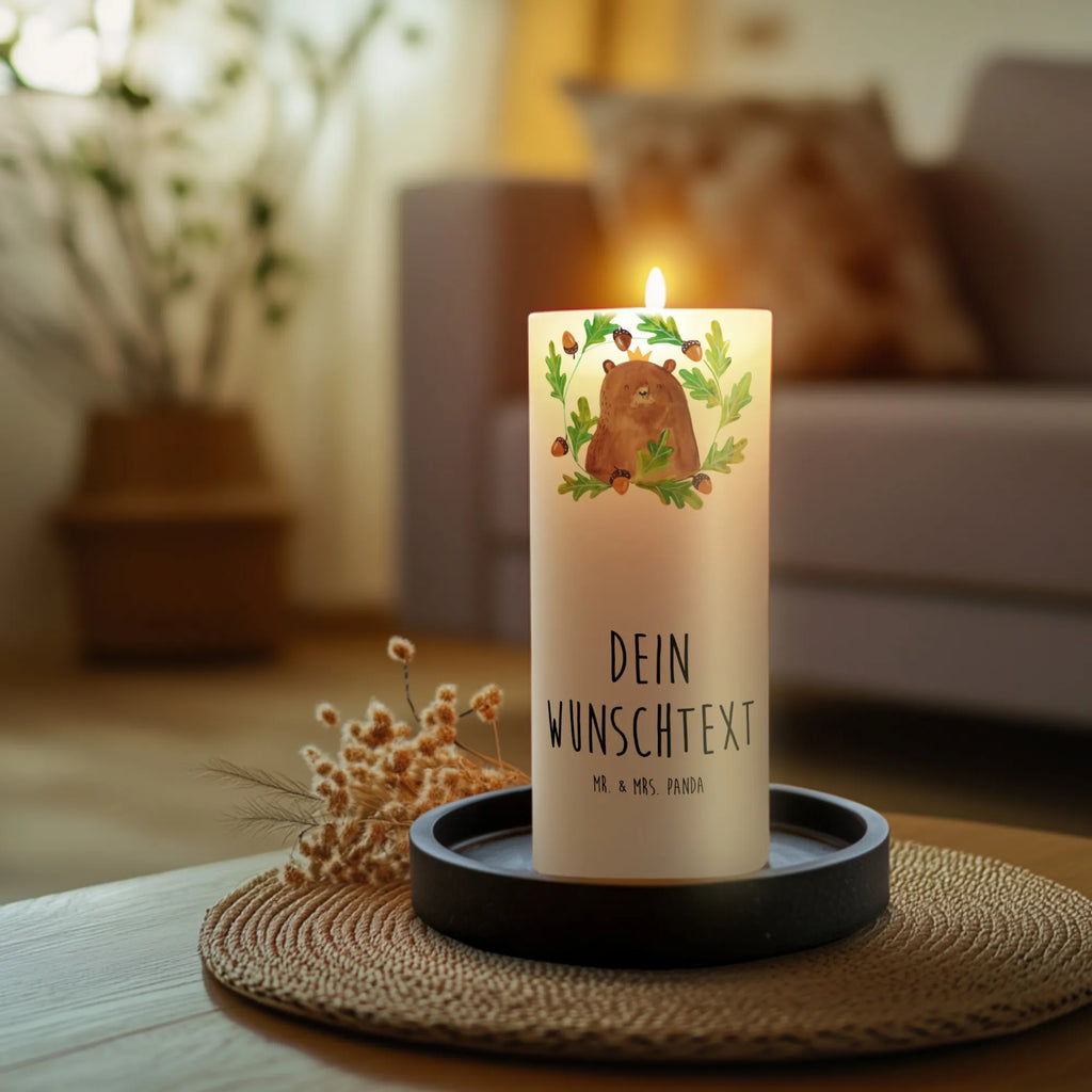 Personalised candle bear king Tischkerze Mit Namensdruck, Kerze Mit Prägung Und Wunschname, Votivkerze Mit Wunschname, Holz-Kerze Mit Namen, Kerze Mit Spruch Und Namen, Weihnachtskerze Mit Namensgravur, Adventskerze Mit Wunschname, Kommunionkerze Mit Namen, Fair-Trade-Kerze Mit Namensgravur, Kerze Mit Namen, Teelicht Mit Namensdruck, Bienenwachskerze Mit Wunschname, Andachtskerze Mit Namensgravur, Kerze Für Geburtstag Mit Wunschname, Outdoor-Kerze Mit Namensgravur, Stearinkerze Mit Gravur, Stabkerze Mit Gravur, Gastgeschenk Kerze Mit Namen, Handgegossene Kerze Mit Namen, Handgemachte Kerze Mit Wunschname, Bio-Kerze Mit Wunschname, Trauerkerze Mit Namen, Schwimmkerze Mit Namen, Firmungskerze Mit Wunschname, Kerzen-Set Mit Namensgravur, Glas-Kerze Mit Wunschname, Gedenkkerze Mit Namen, Laternenkerze Mit Namensdruck, Tafelkerze Mit Wunschname, Duftkerze Mit Namen, LED-Kerze Mit Wunschname, Metall-Kerze Mit Namensgravur, Taufekerze Mit Namensgravur, Stumpenkerze Mit Namensgravur, Personalisierte Kerze, Kerze Für Hochzeit Mit Namensgravur, Grabkerze Mit Namensgravur, Sojawachskerze Mit Namensdruck, Streukerze Mit Namensdruck, Gartenkerze Mit Namen, Osterkerze Mit Namen, Blockkerze Mit Namensdruck, Bär, Teddy, Teddybär, Vatertag, Papa Bär, Vater, Papa, weltbester Papa, Papi, Dad, bester Papa, Daddy, bester Vater