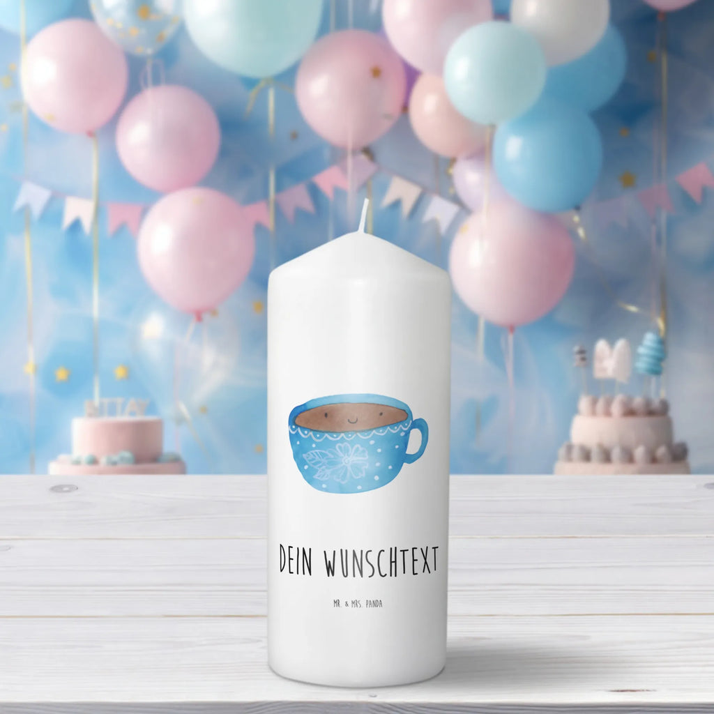 Personalisierte Kerze Kaffee Tasse Kerze Mit Spruch Und Namen, Kerze Mit Namen, Weihnachtskerze Mit Namensgravur, Blockkerze Mit Namensdruck, Outdoor-Kerze Mit Namensgravur, Bio-Kerze Mit Wunschname, Tafelkerze Mit Wunschname, Kommunionkerze Mit Namen, Firmungskerze Mit Wunschname, Laternenkerze Mit Namensdruck, Gastgeschenk Kerze Mit Namen, Kerzen-Set Mit Namensgravur, Stumpenkerze Mit Namensgravur, Grabkerze Mit Namensgravur, Trauerkerze Mit Namen, Glas-Kerze Mit Wunschname, Teelicht Mit Namensdruck, Gedenkkerze Mit Namen, Holz-Kerze Mit Namen, Handgegossene Kerze Mit Namen, Bienenwachskerze Mit Wunschname, Stabkerze Mit Gravur, Stearinkerze Mit Gravur, Metall-Kerze Mit Namensgravur, Gartenkerze Mit Namen, Osterkerze Mit Namen, Fair-Trade-Kerze Mit Namensgravur, Personalisierte Kerze, Duftkerze Mit Namen, Sojawachskerze Mit Namensdruck, Adventskerze Mit Wunschname, Handgemachte Kerze Mit Wunschname, Andachtskerze Mit Namensgravur, Tischkerze Mit Namensdruck, Taufekerze Mit Namensgravur, Kerze Für Geburtstag Mit Wunschname, Streukerze Mit Namensdruck, Kerze Mit Prägung Und Wunschname, LED-Kerze Mit Wunschname, Votivkerze Mit Wunschname, Schwimmkerze Mit Namen, Kerze Für Hochzeit Mit Namensgravur, Lustige Sprüche, Tiere, Tiermotive, Gute Laune, Glücklich, Geschmack, Kaffee, Tasse, Genuss, Liebe