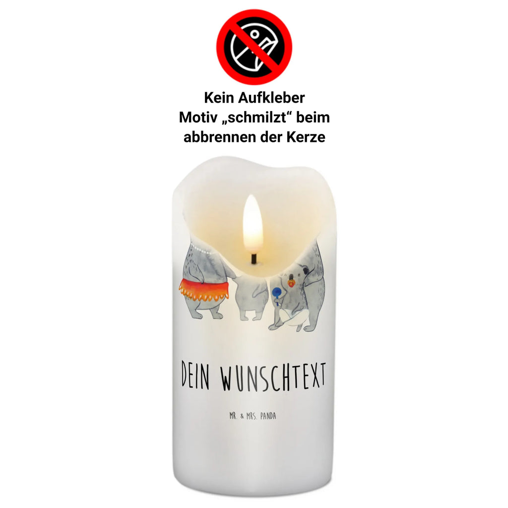 Personalisierte Kerze Koala Familie Bio-Kerze Mit Wunschname, Fair-Trade-Kerze Mit Namensgravur, Holz-Kerze Mit Namen, LED-Kerze Mit Wunschname, Handgegossene Kerze Mit Namen, Trauerkerze Mit Namen, Adventskerze Mit Wunschname, Sojawachskerze Mit Namensdruck, Gartenkerze Mit Namen, Andachtskerze Mit Namensgravur, Duftkerze Mit Namen, Laternenkerze Mit Namensdruck, Weihnachtskerze Mit Namensgravur, Bienenwachskerze Mit Wunschname, Votivkerze Mit Wunschname, Kerzen-Set Mit Namensgravur, Stearinkerze Mit Gravur, Handgemachte Kerze Mit Wunschname, Tafelkerze Mit Wunschname, Streukerze Mit Namensdruck, Kerze Für Geburtstag Mit Wunschname, Metall-Kerze Mit Namensgravur, Kerze Mit Prägung Und Wunschname, Outdoor-Kerze Mit Namensgravur, Teelicht Mit Namensdruck, Firmungskerze Mit Wunschname, Grabkerze Mit Namensgravur, Stumpenkerze Mit Namensgravur, Schwimmkerze Mit Namen, Personalisierte Kerze, Glas-Kerze Mit Wunschname, Tischkerze Mit Namensdruck, Blockkerze Mit Namensdruck, Gedenkkerze Mit Namen, Taufekerze Mit Namensgravur, Osterkerze Mit Namen, Stabkerze Mit Gravur, Gastgeschenk Kerze Mit Namen, Kommunionkerze Mit Namen, Kerze Mit Namen, Kerze Für Hochzeit Mit Namensgravur, Kerze Mit Spruch Und Namen, Muttertag, Vatertag, Mama, Papa, Oma, Opa, Familie, Schwester, Bruder, Family, Familienleben, Geschwister, Kinder, Koala, Koalas