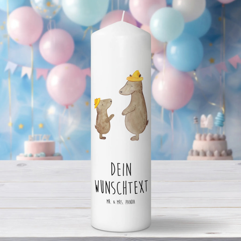 Personalisierte Kerze Bären mit Hut Kerze Mit Prägung Und Wunschname, Glas-Kerze Mit Wunschname, Handgemachte Kerze Mit Wunschname, Stumpenkerze Mit Namensgravur, Teelicht Mit Namensdruck, Osterkerze Mit Namen, Kerze Für Hochzeit Mit Namensgravur, Stearinkerze Mit Gravur, Stabkerze Mit Gravur, Gastgeschenk Kerze Mit Namen, Gedenkkerze Mit Namen, Personalisierte Kerze, Bio-Kerze Mit Wunschname, Taufekerze Mit Namensgravur, Gartenkerze Mit Namen, Blockkerze Mit Namensdruck, Duftkerze Mit Namen, Laternenkerze Mit Namensdruck, Kerze Mit Namen, Votivkerze Mit Wunschname, Metall-Kerze Mit Namensgravur, Weihnachtskerze Mit Namensgravur, Bienenwachskerze Mit Wunschname, Schwimmkerze Mit Namen, Andachtskerze Mit Namensgravur, Outdoor-Kerze Mit Namensgravur, LED-Kerze Mit Wunschname, Fair-Trade-Kerze Mit Namensgravur, Trauerkerze Mit Namen, Kommunionkerze Mit Namen, Kerze Mit Spruch Und Namen, Kerze Für Geburtstag Mit Wunschname, Firmungskerze Mit Wunschname, Tischkerze Mit Namensdruck, Adventskerze Mit Wunschname, Tafelkerze Mit Wunschname, Streukerze Mit Namensdruck, Grabkerze Mit Namensgravur, Handgegossene Kerze Mit Namen, Holz-Kerze Mit Namen, Kerzen-Set Mit Namensgravur, Sojawachskerze Mit Namensdruck, Muttertag, Vatertag, Mama, Papa, Oma, Opa, Familie, Schwester, Bruder, Kind, Bär, Kinder, Vater-Sohn, Vorbild, Dad, Vater, Papi, Lieblingsmensch, Paps, Family, Bären, Söhne, Daddy, Sohn