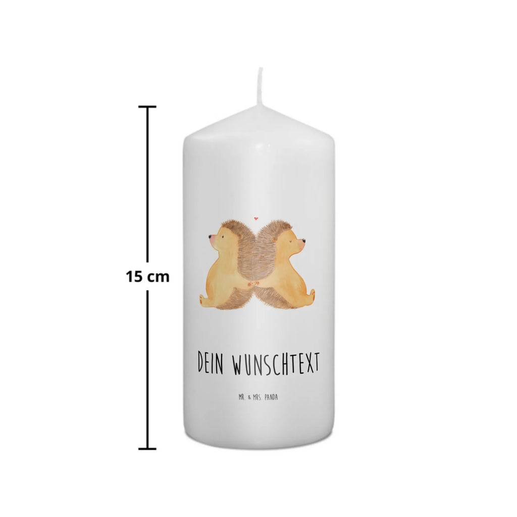 Personalisierte Kerze Igel händchenhaltend LED-Kerze Mit Wunschname, Fair-Trade-Kerze Mit Namensgravur, Osterkerze Mit Namen, Kerze Mit Prägung Und Wunschname, Firmungskerze Mit Wunschname, Kerze Für Geburtstag Mit Wunschname, Kerze Mit Spruch Und Namen, Handgegossene Kerze Mit Namen, Outdoor-Kerze Mit Namensgravur, Laternenkerze Mit Namensdruck, Sojawachskerze Mit Namensdruck, Tischkerze Mit Namensdruck, Kerze Mit Namen, Duftkerze Mit Namen, Grabkerze Mit Namensgravur, Adventskerze Mit Wunschname, Stabkerze Mit Gravur, Gartenkerze Mit Namen, Handgemachte Kerze Mit Wunschname, Bienenwachskerze Mit Wunschname, Metall-Kerze Mit Namensgravur, Kerze Für Hochzeit Mit Namensgravur, Glas-Kerze Mit Wunschname, Teelicht Mit Namensdruck, Gastgeschenk Kerze Mit Namen, Stumpenkerze Mit Namensgravur, Gedenkkerze Mit Namen, Blockkerze Mit Namensdruck, Kerzen-Set Mit Namensgravur, Taufekerze Mit Namensgravur, Holz-Kerze Mit Namen, Personalisierte Kerze, Schwimmkerze Mit Namen, Votivkerze Mit Wunschname, Streukerze Mit Namensdruck, Stearinkerze Mit Gravur, Kommunionkerze Mit Namen, Bio-Kerze Mit Wunschname, Weihnachtskerze Mit Namensgravur, Trauerkerze Mit Namen, Tafelkerze Mit Wunschname, Andachtskerze Mit Namensgravur, Liebe, Partner, Freund, Freundin, Ehemann, Ehefrau, Heiraten, Verlobung, Heiratsantrag, Liebesgeschenk, Jahrestag, Hocheitstag, Geschenk für zwei, Igelliebe, große Liebe, Gemeinsamkeit, Igel, Love, Liebesbotschaft, Liebesbeweis, Lieblingsmensch, Hochzeit, Hand in Hand