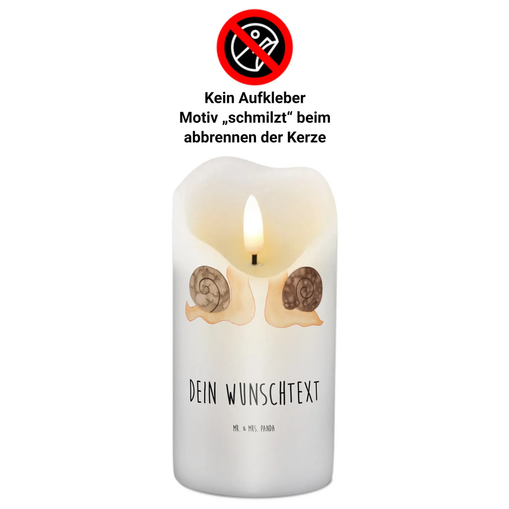 Personalisierte Kerze Schnecken Liebe Osterkerze Mit Namen, Kommunionkerze Mit Namen, Grabkerze Mit Namensgravur, Handgemachte Kerze Mit Wunschname, Fair-Trade-Kerze Mit Namensgravur, Blockkerze Mit Namensdruck, Teelicht Mit Namensdruck, Metall-Kerze Mit Namensgravur, Holz-Kerze Mit Namen, Kerzen-Set Mit Namensgravur, Handgegossene Kerze Mit Namen, Gedenkkerze Mit Namen, Kerze Mit Namen, Kerze Für Geburtstag Mit Wunschname, Andachtskerze Mit Namensgravur, Trauerkerze Mit Namen, Bio-Kerze Mit Wunschname, Kerze Für Hochzeit Mit Namensgravur, Firmungskerze Mit Wunschname, Personalisierte Kerze, Stabkerze Mit Gravur, Tafelkerze Mit Wunschname, Glas-Kerze Mit Wunschname, Stearinkerze Mit Gravur, Kerze Mit Spruch Und Namen, Weihnachtskerze Mit Namensgravur, Outdoor-Kerze Mit Namensgravur, Stumpenkerze Mit Namensgravur, Streukerze Mit Namensdruck, Schwimmkerze Mit Namen, Votivkerze Mit Wunschname, Gastgeschenk Kerze Mit Namen, Sojawachskerze Mit Namensdruck, LED-Kerze Mit Wunschname, Gartenkerze Mit Namen, Adventskerze Mit Wunschname, Taufekerze Mit Namensgravur, Duftkerze Mit Namen, Kerze Mit Prägung Und Wunschname, Laternenkerze Mit Namensdruck, Tischkerze Mit Namensdruck, Bienenwachskerze Mit Wunschname, Freundin, Freund, Liebe, Liebesgeschenk, Jahrestag, Verlobung, Partner, Ehemann, Ehefrau, Heiraten, Heiratsantrag, Hocheitstag