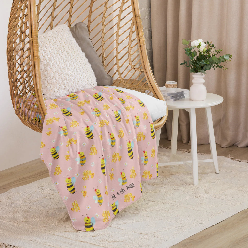 Sherpa cuddly blanket bee happy Bee, wasp, bumblebee