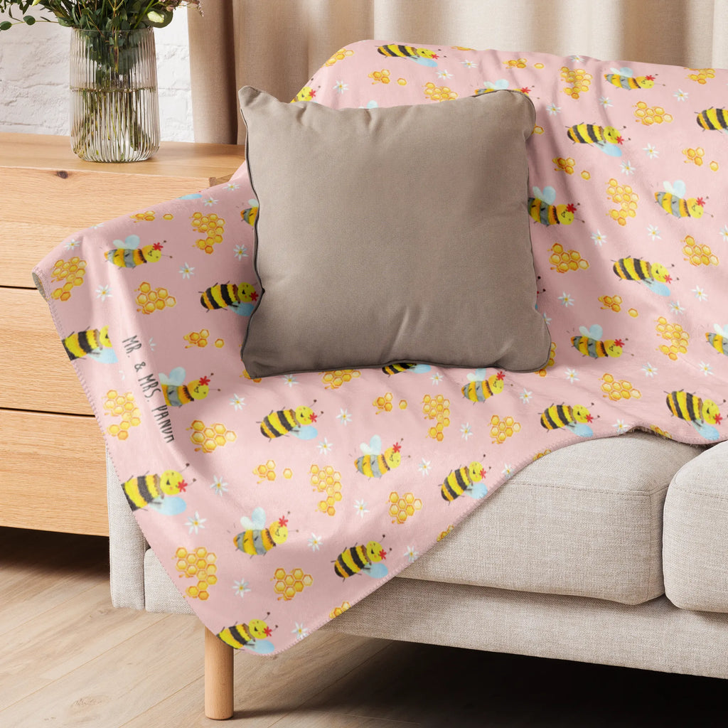 Sherpa cuddly blanket bee happy Bee, wasp, bumblebee