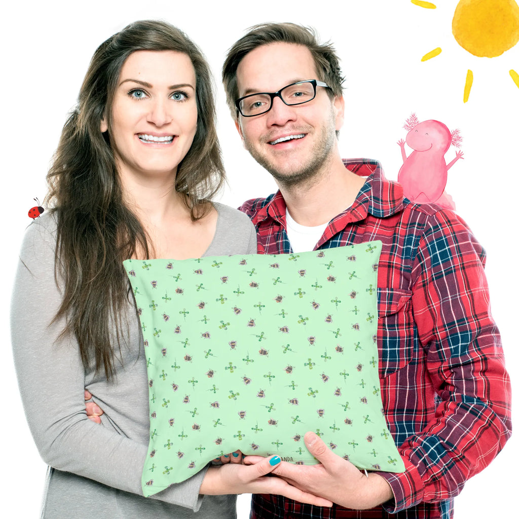 40x40 Kissen Hummeln Kleeblatt Muster Sofakissen, sitzkissen, Kissenbezug 40x40, Kissen 40x40 Waschbar, Kissenhülle, Kopfkissen, Dekokissen, Zierkissen, Couchkissen, Kopfkissen 40x40, Kissen, Dekokissen Sofa, Motivkissen, Kissen 40x40, Kissenhülle 40x40, sofakissen, Dekokissen 40x40, Kissenbezüge, Sofakissen 40x40, Tiermotive, Gute Laune, lustige Sprüche, Tiere, glücklich werden, Spruch fröhlich, Biene, Hummel, Biene Deko, Spruch positiv, Spruch schön, glücklich sein