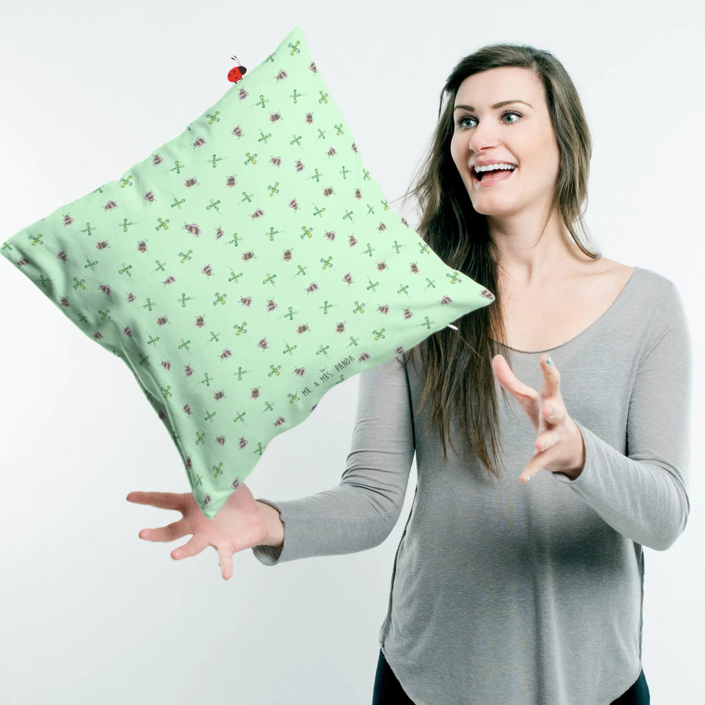 40x40 Kissen Hummeln Kleeblatt Muster Sofakissen, sitzkissen, Kissenbezug 40x40, Kissen 40x40 Waschbar, Kissenhülle, Kopfkissen, Dekokissen, Zierkissen, Couchkissen, Kopfkissen 40x40, Kissen, Dekokissen Sofa, Motivkissen, Kissen 40x40, Kissenhülle 40x40, sofakissen, Dekokissen 40x40, Kissenbezüge, Sofakissen 40x40, Tiermotive, Gute Laune, lustige Sprüche, Tiere, glücklich werden, Spruch fröhlich, Biene, Hummel, Biene Deko, Spruch positiv, Spruch schön, glücklich sein