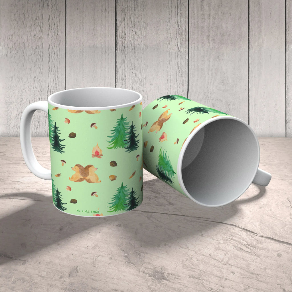 Tasse Igel händchenhaltend Muster Tasse mit Motiven, Keramiktasse, Tasse, Teetasse, Tasse mit Zitaten, Geschenktasse, Kaffeetasse, Porzellantasse, Bürotasse, Liebe, Partner, Freund, Freundin, Ehemann, Ehefrau, Heiraten, Verlobung, Heiratsantrag, Liebesgeschenk, Jahrestag, Hocheitstag, große Liebe, Lieblingsmensch, Liebesbeweis, Gemeinsamkeit, Geschenk für zwei, Hand in Hand, Igel, Igelliebe, Liebesbotschaft, Hochzeit, Love