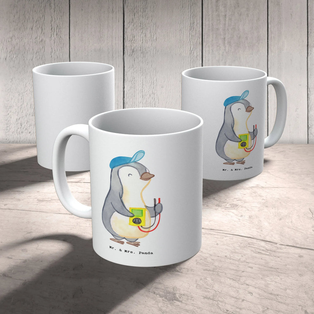 Tasse Elektriker mit Herz Frühstücksbecher, heißgetränkebecher, Tasse, statement tasse, Sprüchetasse, Mug, Tasse mit Motiv, Bürotasse, Kakaotasse, Keramiktasse, Bedruckte Tasse, haferl, Pott, kaffeetasse bedruckt, Kaffeebecher, Tasse mit Spruch, Teepott, schöne tasse, Trinktasse, milchkaffeetasse, Teetasse, Kaffeepott, Coffee Mug, tasse für büro, Henkelbecher, tasse für kaffee, Frühstückstasse, hochwertige tasse, kaffeebecher keramik, Teebecher, Motivtasse, kaffeebecher bedruckt, Designtasse, Bürobecher, kaffeetasse keramik, Henkeltasse, design tasse, Becher, Kaffeetasse, Geschenktasse, Dekotasse, Keramikbecher, Trinkbecher, Abschied, Jubiläum, Rente, Kollege, Geschenk, Kollegin, Arbeitskollege, Mitarbeiter, Firma, Danke, Dankeschön, Schenken, Beruf, Ausbildung, Elektriker, Gesellenprüfung, Elektronmonteur, Elektromeister, Elektrotechniker, Elektroinstallateur