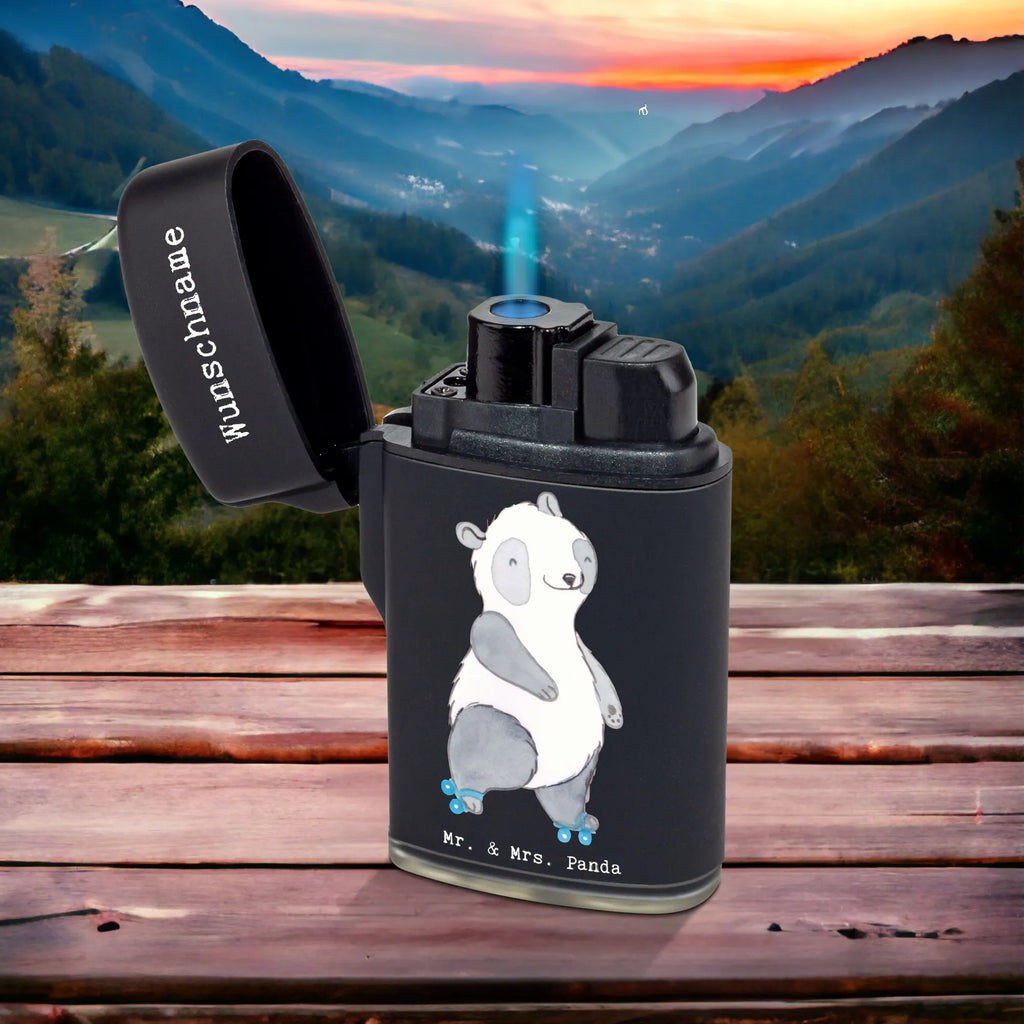 Personalisiertes Feuerzeug Panda Inliner fahren Feuerzeug Mit Gravur, Feuerzeug Mit Text, Feuerzeug Mit Widmung, Feuerzeug Für Männer Mit Namen, Feuerzeug Mit Datum, Feuerzeug Für Frauen Personalisiert, Feuerzeug mit Widmung, Feuerzeug Mit Namen, Feuerzeug Geschenk Mit Namen, Individuelles Feuerzeug, Feuerzeug Bedrucken Lassen, Graviertes Feuerzeug, Personalisiertes Feuerzeug, Feuerzeug Mit Spruch, Feuerzeug Selbst Gestalten, Feuerzeug Mit Gas nachfüllbar, Feuerzeug Mit Persönlicher Gravur, Feuerzeug Personalisiert, Feuerzeug Mit Namen Und Symbol, Feuerzeug Mit Wunschtext, Feuerzeug Als Geschenk Personalisiert, Hochwertiges Feuerzeug Mit Namen, Feuerzeug Mit Initialen, Feuerzeug Mit Wunschname, Geschenk, Sport, Sportart, Hobby, Schenken, Danke, Dankeschön, Auszeichnung, Gewinn, Sportler, Rollschuh fahren, inlinern, Inliner fahren, Rollerblades