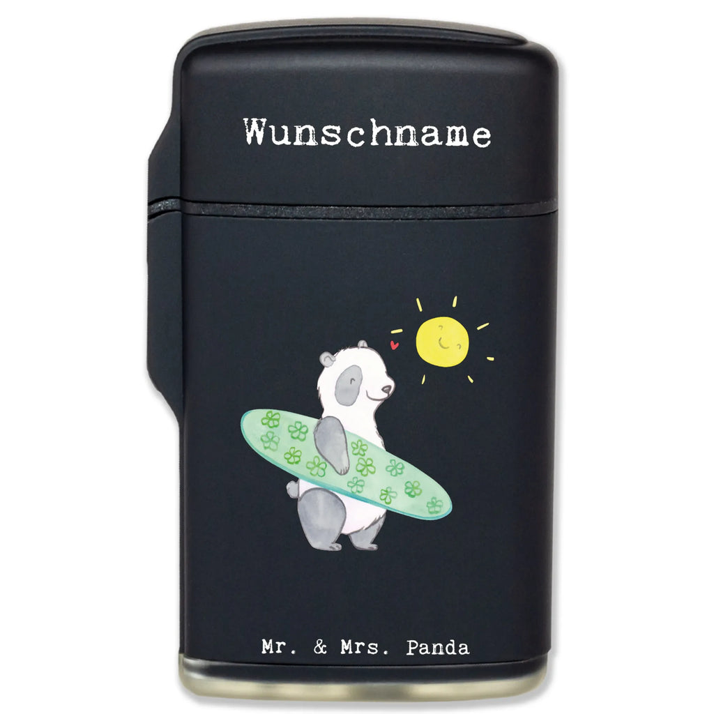 Personalisiertes Feuerzeug Panda Surfen Personalisiertes Feuerzeug, Feuerzeug Mit Namen, Feuerzeug Mit Datum, Feuerzeug Personalisiert, Feuerzeug mit Widmung, Feuerzeug Mit Namen Und Symbol, Feuerzeug Mit Persönlicher Gravur, Feuerzeug Für Frauen Personalisiert, Graviertes Feuerzeug, Individuelles Feuerzeug, Feuerzeug Mit Wunschname, Feuerzeug Mit Wunschtext, Feuerzeug Für Männer Mit Namen, Feuerzeug Mit Text, Feuerzeug Mit Widmung, Feuerzeug Als Geschenk Personalisiert, Feuerzeug Mit Initialen, Feuerzeug Bedrucken Lassen, Feuerzeug Selbst Gestalten, Feuerzeug Mit Gravur, Feuerzeug Geschenk Mit Namen, Feuerzeug Mit Gas nachfüllbar, Feuerzeug Mit Spruch, Hochwertiges Feuerzeug Mit Namen, Geschenk, Sport, Sportart, Hobby, Schenken, Danke, Dankeschön, Auszeichnung, Gewinn, Sportler, Wellenreiten, Surfschule, Surfen