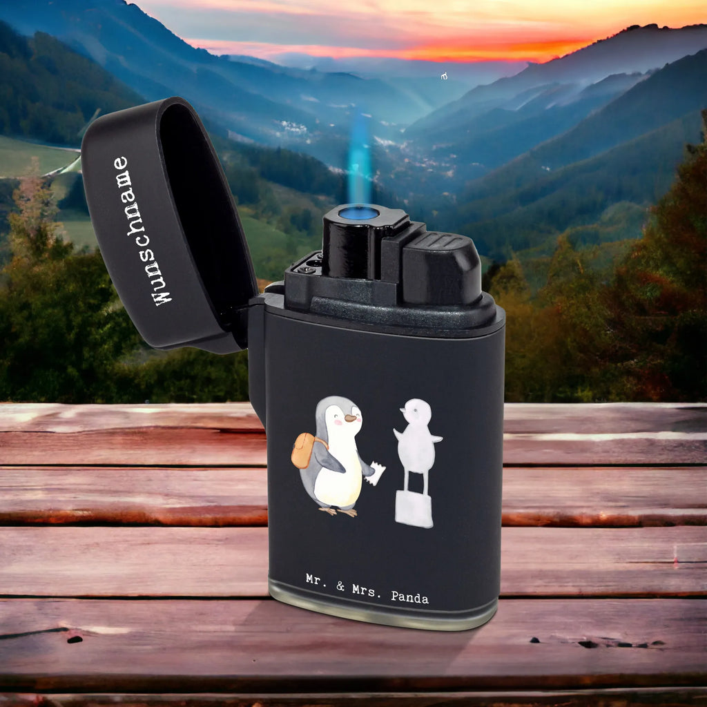 Personalisiertes Feuerzeug Pinguin Museum besuchen Feuerzeug Mit Datum, Feuerzeug Mit Text, Feuerzeug Geschenk Mit Namen, Feuerzeug Mit Initialen, Personalisiertes Feuerzeug, Feuerzeug Selbst Gestalten, Feuerzeug Personalisiert, Feuerzeug Mit Persönlicher Gravur, Feuerzeug Als Geschenk Personalisiert, Graviertes Feuerzeug, Feuerzeug Mit Wunschtext, Individuelles Feuerzeug, Feuerzeug Mit Namen Und Symbol, Feuerzeug Mit Widmung, Feuerzeug Mit Wunschname, Feuerzeug Bedrucken Lassen, Feuerzeug Für Frauen Personalisiert, Feuerzeug Mit Gas nachfüllbar, Feuerzeug Mit Spruch, Hochwertiges Feuerzeug Mit Namen, Feuerzeug mit Widmung, Feuerzeug Mit Namen, Feuerzeug Für Männer Mit Namen, Feuerzeug Mit Gravur, Geschenk, Sport, Sportart, Hobby, Schenken, Danke, Dankeschön, Auszeichnung, Gewinn, Sportler, Museen, Museum besuchen