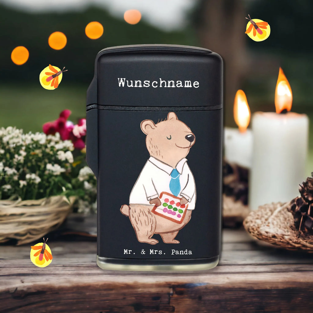 Personalisiertes Feuerzeug Bankfachmann mit Herz Feuerzeug Für Frauen Personalisiert, Feuerzeug Selbst Gestalten, Feuerzeug Mit Initialen, Feuerzeug Mit Namen, Feuerzeug Personalisiert, Hochwertiges Feuerzeug Mit Namen, Feuerzeug Mit Wunschname, Feuerzeug Als Geschenk Personalisiert, Feuerzeug Mit Wunschtext, Feuerzeug mit Widmung, Feuerzeug Mit Text, Feuerzeug Mit Gas nachfüllbar, Feuerzeug Mit Spruch, Feuerzeug Geschenk Mit Namen, Feuerzeug Mit Gravur, Graviertes Feuerzeug, Feuerzeug Bedrucken Lassen, Feuerzeug Mit Widmung, Individuelles Feuerzeug, Feuerzeug Mit Datum, Feuerzeug Mit Persönlicher Gravur, Personalisiertes Feuerzeug, Feuerzeug Mit Namen Und Symbol, Feuerzeug Für Männer Mit Namen, Beruf, Ausbildung, Jubiläum, Abschied, Rente, Kollege, Kollegin, Geschenk, Schenken, Arbeitskollege, Mitarbeiter, Firma, Danke, Dankeschön, Bankangestellter, Bankfachmann, Bankberater, Bänker