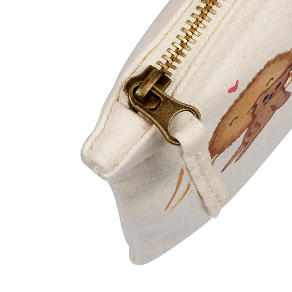 Schminktasche Spinne Agathe Teddy beauty tasche, beauty case, Etui, Federmappe, pinsel tasche, Schlampermäppchen, Kosmetikbeutel, toiletry bag, Stiftemäppchen, Waschtasche, pencil case, Mäppchen, Schminkbeutel, Kosmetiktasche, Kulturtasche, utensilientasche, Kulturbeutel, kosmetiktäschchen, Waschbeutel, aufbewahrungstasche, Schminktäschchen, aufbewahrungsbeutel, Schminktasche, Videos, Agathe, Spinne Agathe, Merchandise, Spinne, Dankeschön, Miteinander, Treue, Liebesbeweis, Teddy, Liebesgeschenk, Verliebt, Freundschaft