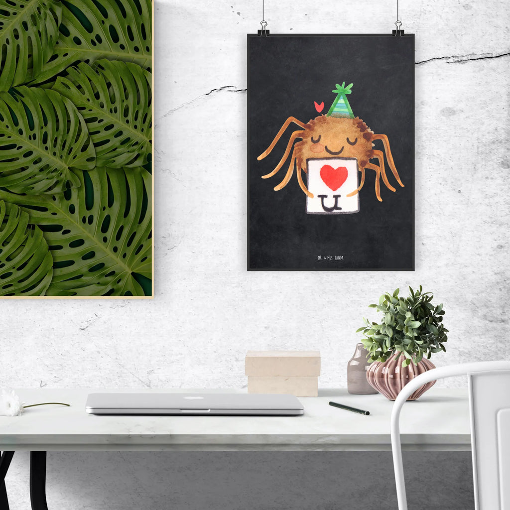 Poster Spider Agathe Letter Bild, Wandposter, Küchenposter, Wanddekoration, Designposter, Mr. & Mrs. Panda Poster, Posterdruck, Kunstdruck, Wanddeko, Poster, Wanddeko Bild, Raumdekoration, Kinderposter, Handgemaltes Poster, Spinne Agathe, Spinne, Agathe, Videos, Merchandise, Liebespaar, Heiratsantrag, Ich Liebe dich, Liebesbeweis, Treuetest, Treuebeweis, Verliebt, Liebesgeschenk