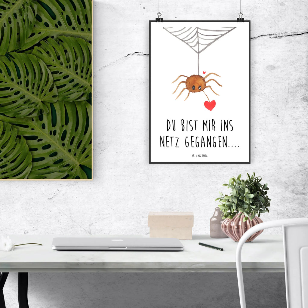 Poster Spider Agathe Love Raumdekoration, Handgemaltes Poster, Poster, Wanddeko Bild, Wanddeko, Kunstdruck, Designposter, Wanddekoration, Posterdruck, Mr. & Mrs. Panda Poster, Bild, Wandposter, Küchenposter, Kinderposter, Spinne Agathe, Spinne, Agathe, Videos, Merchandise, Liebesbeweis, Liebe, Liebesgeschenk, Verliebt