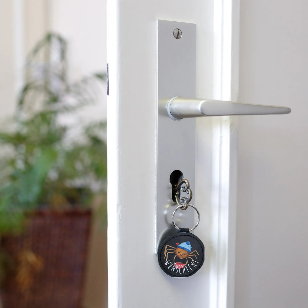 Personalised key ring Spider Agathe coffee Schlüsselanhänger Mit Wunschtext, Schlüsselanhänger Mit Koordinaten, Schlüsselanhänger Für Männer Mit Gravur, Schlüsselanhänger Für Auto Mit Wunschtext, Schlüsselanhänger Für Haus Mit Gravur, Schlüsselanhänger Liebevoll Gestaltet, Schlüsselanhänger Aus Holz Mit Wunschtext, Schlüsselanhänger Mit Datum, Schlüsselanhänger Mit Namen, Schlüsselanhänger Für Paare Mit Wunschtext, Schlüsselanhänger Mit Botschaft, Metall Schlüsselanhänger Mit Namen, Partner Schlüsselanhänger Personalisiert, Schlüsselanhänger Für Frauen Mit Wunschtext, Handgemachter Schlüsselanhänger Mit Wunschtext, Schlüsselanhänger Mit Gravur, Personalisierter Schlüsselanhänger, Schlüsselanhänger Vintage Mit Gravur, Schlüsselanhänger Modern Mit Namen, Schlüsselanhänger Individuell, Schlüsselanhänger Mit Spruch, Schlüsselanhänger Bedruckt, Schlüsselanhänger Für Kinder Mit Namen, Freundschafts Schlüsselanhänger Mit Namen, Filz Schlüsselanhänger Mit Text, Schlüsselanhänger Mit Text, Schlüsselanhänger Mit Widmung, Schlüsselanhänger Selbst Gestalten, Schlüsselanhänger Geschenk Personalisiert, Schlüsselanhänger Aus Leder Mit Gravur, Schlüsselanhänger Mit Herz Und Gravur, Schlüsselanhänger Mit Initialen, Spinne Agathe, Spinne, Agathe, Videos, Merchandise, Kaffee, Lebensweisheiten, Weiser Spruch, Morgenmuffel, Morgen