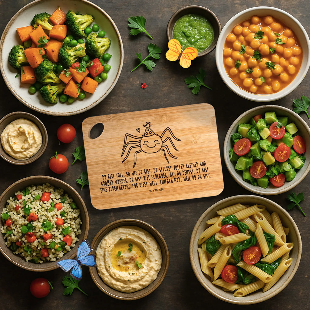 Holzbrettchen Spinne Agathe Party Holzbrettchen, Holzbrett, Hackbrett, Schneidebrett, Küchenbrett, Frühstücksbrett, Servierbrett, Brett, Spinne Agathe, Spinne, Agathe, Videos, Merchandise, Selbstliebe, Wunder, Glück, Motivation