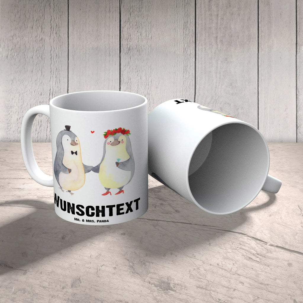 Personalisierte Tasse Hochzeitspaar Pinguin Drucken, Namen, Tasse mit Namen, Personalisierte Tasse, Wunschname, Namenstasse, Personalisiert, Tasse, Hochzeitskarte, Hochzeit, Hochzeitsgeschenk, Ehe, Hochzeitsfeier, Trauung, Trauungsgeschenk, Verlobungsfeier, Verlobungsgeschenk, Hochzeitsgeschenkideen, Hochzeitsgeschenke für Brautpaar, Geschenkidee Hochzeit, Pinguin, Gastgeschenk, Pinguine, Hochzeitstag