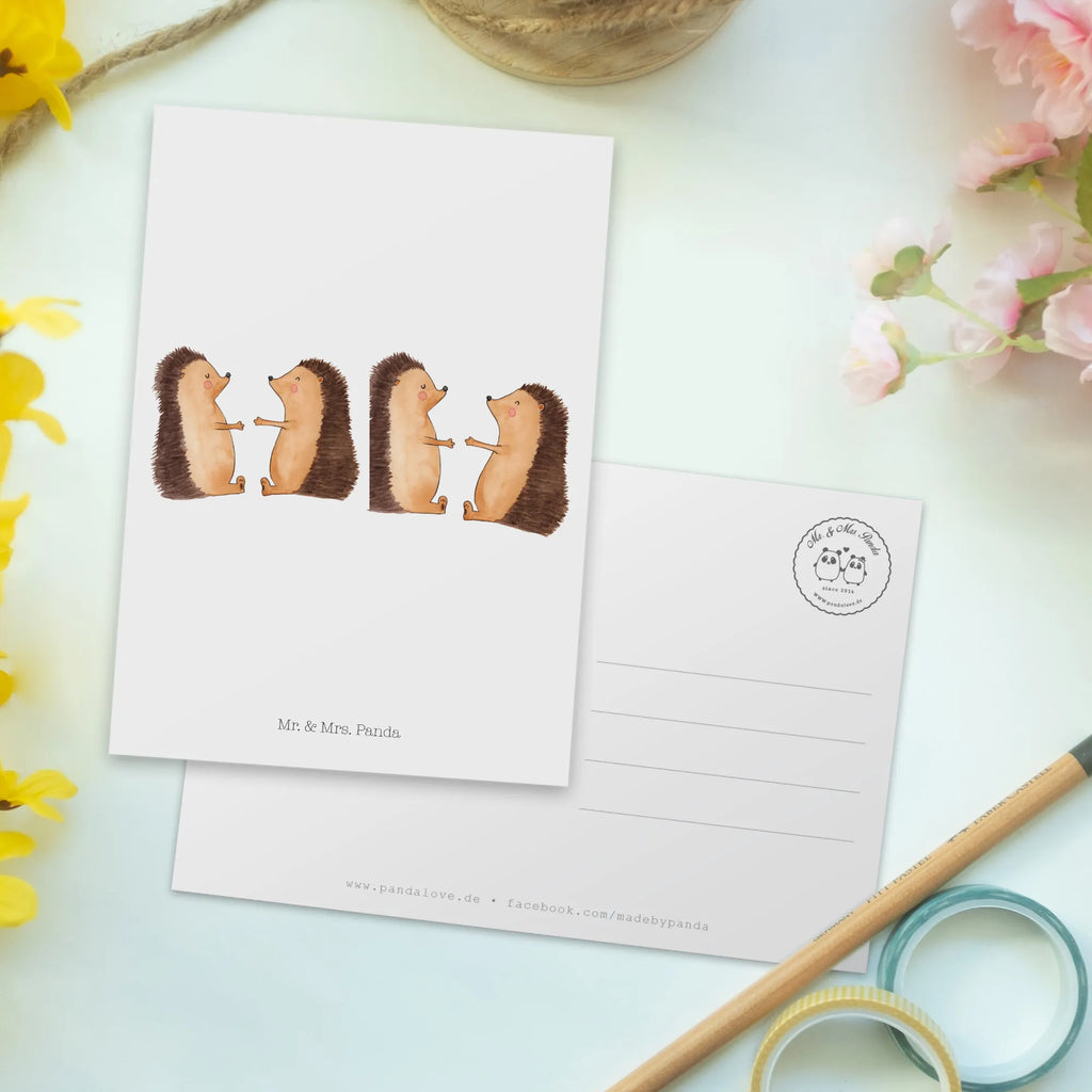 Postkarte Hochzeit Igel Liebe Motivkarte, Postkarten, Ansichtskarte, Fotokarte, Ansichtskarten, kunstkarte, Postkarte, Grußkarte, spruchkarte, Kunstkarten, Designkarte, bildkarte, einzelkarte, Hochzeitskarte, Hochzeit, Hochzeitsgeschenk, Ehe, Hochzeitsfeier, Trauung, Trauungsgeschenk, Verlobungsfeier, Verlobungsgeschenk, Hochzeitsgeschenkideen, Hochzeitsgeschenke für Brautpaar, Freund, Igel, Freundin, Paar, Liebe, Paargeschenk