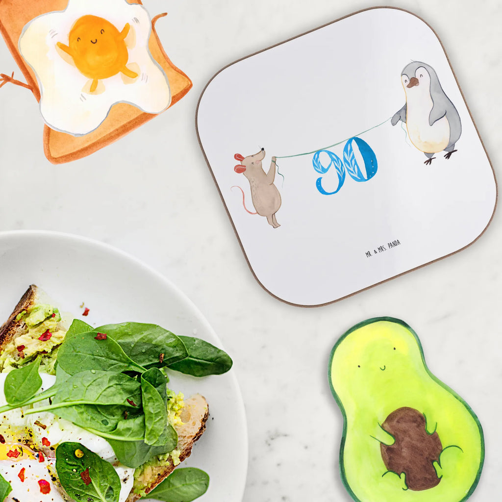 Quadratische Untersetzer 90. Geburtstag Maus Pinguin Untersetzer aus Holz, Untersetzer Gläser, Korkuntersetzer, Tassen Untersetzer, Bierdeckel, Untersetzer Design, Untersetzer für Gläser, Holzuntersetzer, Untersetzer Holz, Glasuntersetzer, Untersetzer, Getränkeuntersetzer, Geburtstag, Geburtstagsgeschenk, Geschenk, Torte, Feiern, Kuchen, Party