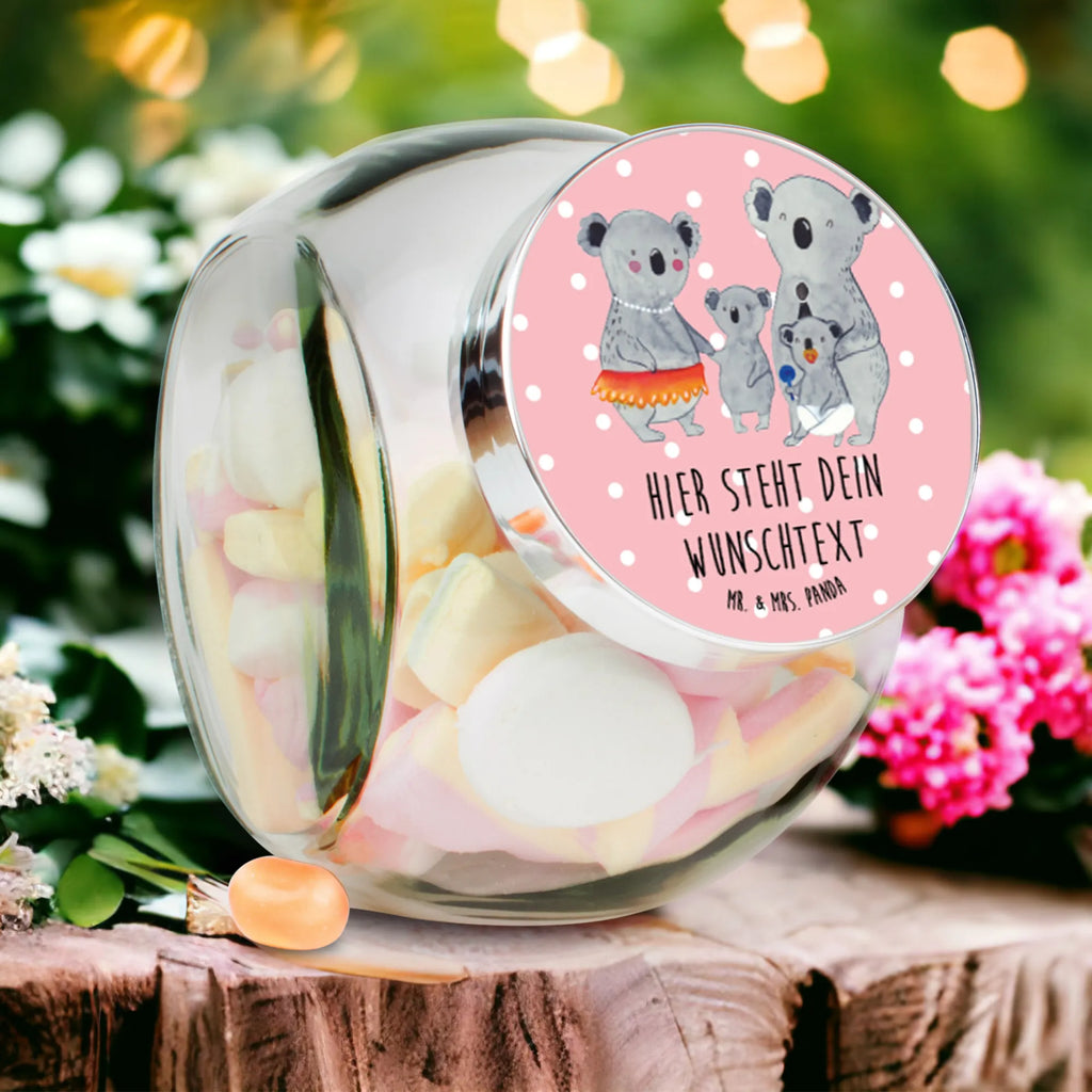 Personalisiertes Bonbonglas Koala Familie Bonbonglas Vintage Mit Wunschtext, Naschdose Mit Namen, Bonbonglas Für Kinder Mit Namen, Candyglas Mit Gravur, Vorratsglas Für Süßigkeiten Personalisiert, Bonbonglas Mit Wunschtext, Deko Bonbonglas Mit Gravur, Bonbonglas Für Erwachsene Personalisiert, Bonboniere Mit Gravur, Glasdose Für Bonbons Personalisiert, Glas Für Bonbons Mit Namen, Bonbonglas Mit Korken Und Namen, Bonbonglas Retro Mit Namen, Bonbonglas Mit Spruch, Bonbonglas Mit Deckel Und Gravur, Bonbonglas Mit Namen, Süßigkeitenglas Mit Wunschtext, Glasbehälter Für Naschzeug Mit Gravur, Bonbonglas Mit Liebevollem Spruch, Bonbonglas Küche Mit Gravur, Leckerliglas Mit Wunschtext, Aufbewahrungsglas Für Süßes Mit Namen, Bonbonglas Bedruckt, Bonbonglas Selbst Gestalten, Bonbonglas Graviert, Bonbonglas Als Geschenk Personalisiert, Naschglas Mit Wunschtext, Bonbonglas Mit Schraubdeckel Und Wunschtext, Personalisiertes Bonbonglas, Glas Für Naschkatzen Mit Wunschtext, Bonbonglas Party Mit Wunschtext, Vorratsdose Für Süßigkeiten Mit Gravur, Geschenkglas Für Süßes Mit Wunschtext, Papa, Vatertag, Muttertag, Oma, Opa, Familie, Schwester, Mama, Bruder, Koala, Family, Geschwister, Kinder, Koalas, Familienleben