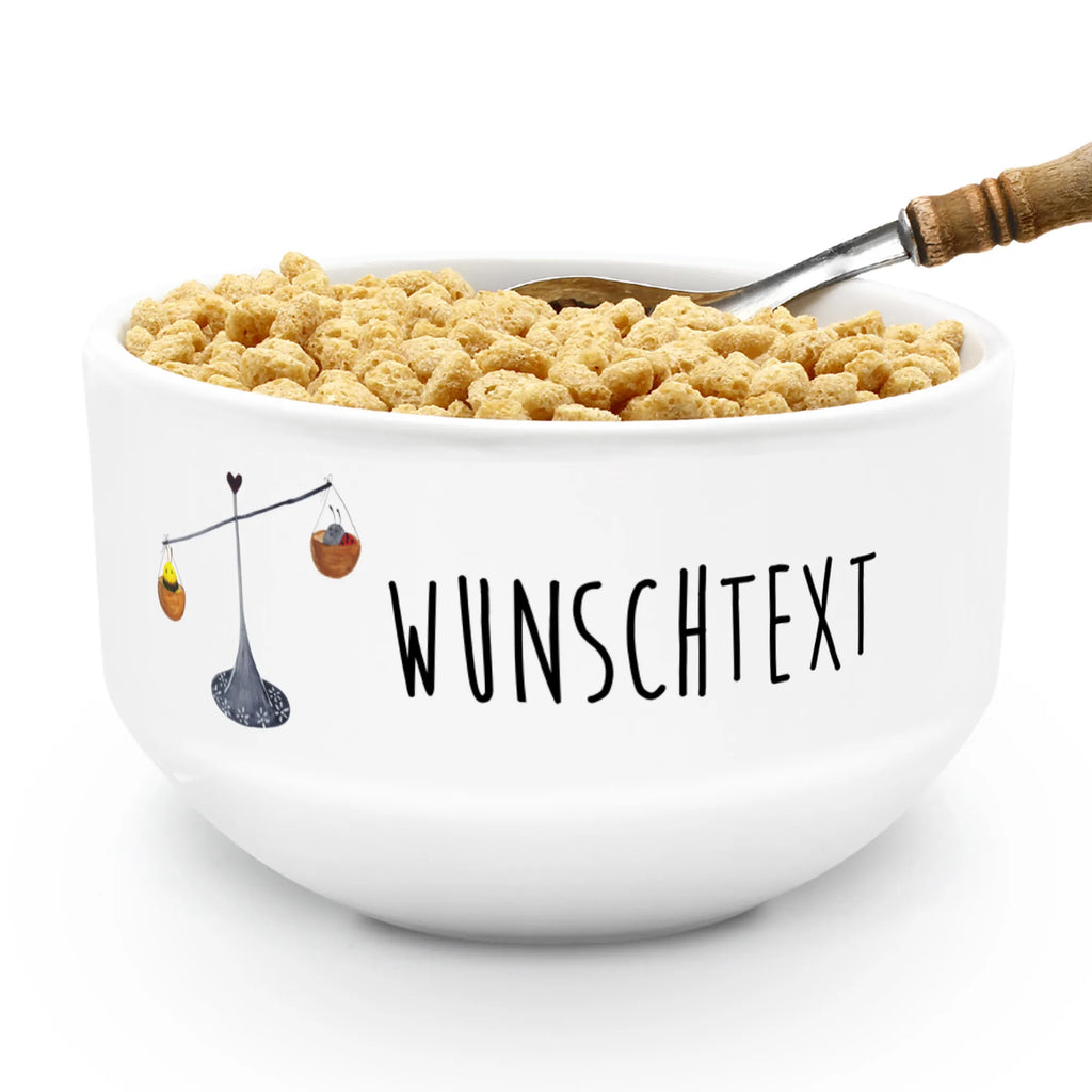 Personalisierte Müslischale Sternzeichen Waage Salatschüssel, Müs­lischale mit Name, Personalisierte Schüsseln, Müs­lischale Name, Müslischale, Snackschale, Müs­lischale personalisiert, Porzellan Schale, Keramik Schüssel, Müs­lischale Spruch, Müs­lischale mit Text, Müslischüssel, Müs­lischale mit Namen, Personalisierte Schale, Früstücksschüssel, Schale personalisieren, Müs­lischale Namen, Obstschale, Personalisierte Müs­lischale, Schüssel, Große Müs­lischale mit Namen, Suppenschüssel, Müs­lischale Geschenk, Dessertschüssel, Bedruckte Müs­lischale, Schüssel personalisieren, Tierkreiszeichen, Sternzeichen, Horoskop, Astrologie, Aszendent, Geschenk Oktober, Geschenk September, Hummel, Geburtstag Oktober, Waage, Gleichgewicht, Waage Sternzeichen, Biene, Waage Geschenk, Marienkäfer, Geburtstag September