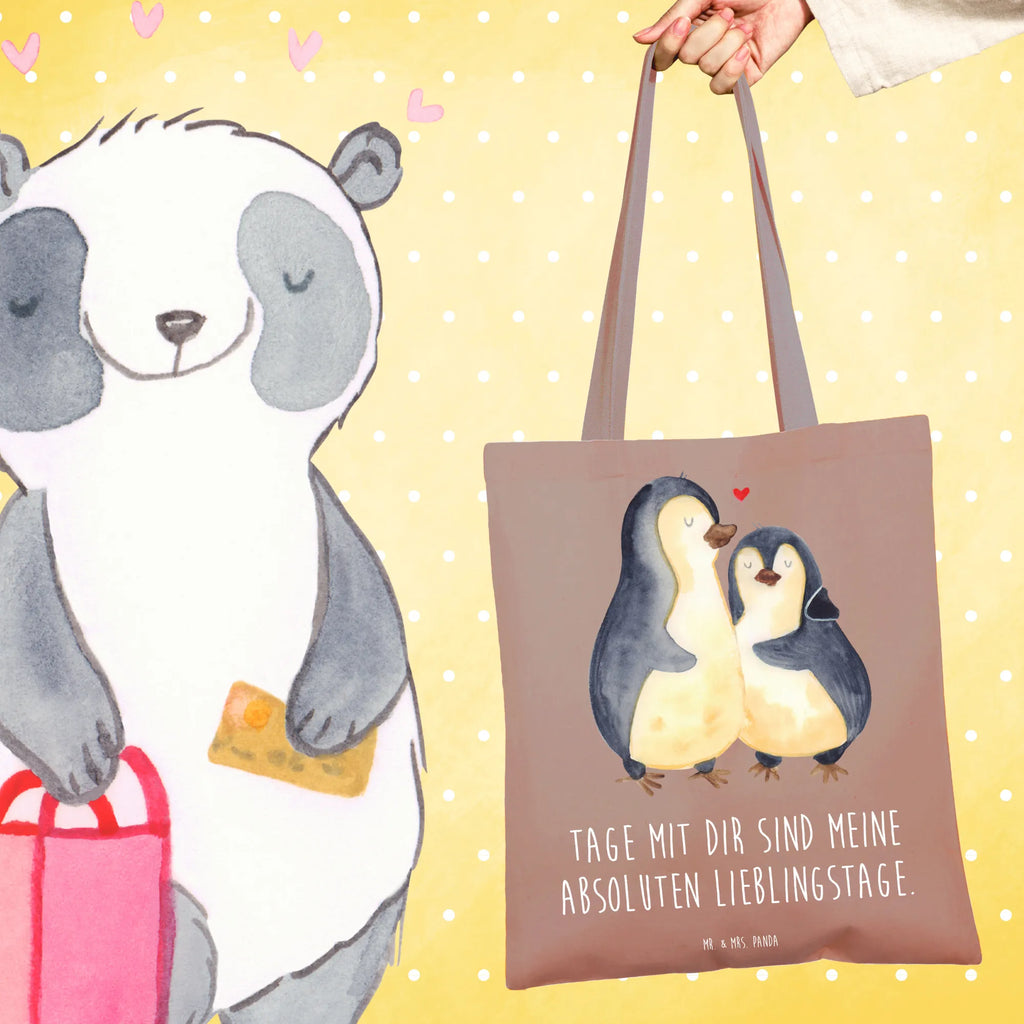 Tragetasche Pinguin umarmend shopping tasche, tote bag, Laptoptasche, Jutetasche, Strandtasche, Henkeltasche, Stofftasche, Einkaufstasche, Tasche, Einkaufsbeutel, Alltagstasche, Umhängetasche, Schultasche, Einkaufstüte, Jutebeutel, uni tasche, bedruckte tasche, büchertasche, Schultertasche, Badetasche, Statementbeutel, Tragetasche, Stoffbeutel, Beutel, Baumwolltasche, Beuteltasche, unitasche, baumwollbeutel, Shopper, Tüte, Leinentasche, Pinguin, Liebesbeweis, Verlobung, Liebe, Liebesgeschenk, Hochzeitstag, Jahrestag, Hochzeitsgeschenk, Liebespaar, Hochzeit