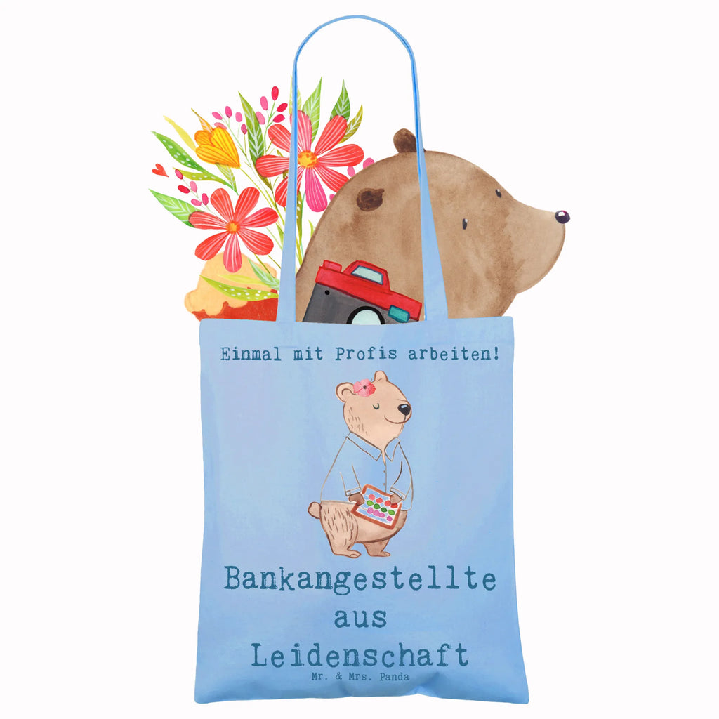 Tragetasche Bankangestellte aus Leidenschaft festival tasche, henkeltasche baumwolle, canvas tasche, festivaltasche, textiltasche, Shopper, einkaufstasche baumwolle, baumwoll shopper, Schultertasche, tragetasche baumwolle, Freizeittasche, Jutetasche, schultertasche baumwolle, stofftasche baumwolle, tragbeutel, Tote Bag, freizeitbeutel, stoff shopper, Stofftasche, umhängetasche baumwolle, beutel baumwolle, universaltasche, Einkaufsbeutel, Shopping Tasche, einkaufsshopper, studententasche, Beutel, Uni Tasche, Büchertasche, dokumententasche, Alltagstasche, schulterbeutel, Tüte, Laptoptasche, totebag, Schulbeutel, Stoffbeutel, Jutebeutel, Tasche, Einkaufstasche, Stoff-Tragetasche, campus tasche, Baumwoll-Tragetasche, Einkaufstüte, Baumwoll-Shopper, umhängebeutel, Tragetasche, Strandtasche, Schultasche, Unitasche, tasche baumwolle, Umhängetasche, textilbeutel, Henkeltasche, Baumwollbeutel, Baumwolltasche, Geschenk, Schenken, Jubiläum, Danke, Dankeschön, Beruf, Ausbildung, Abschied, Rente, Kollege, Kollegin, Arbeitskollege, Mitarbeiter, Firma, Bankfachfrau, Bänkerin, Bankberaterin, Bankangestellte