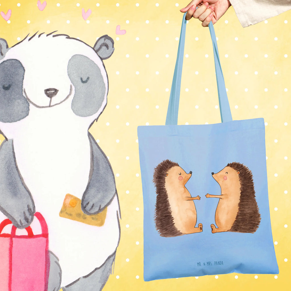 Tragetasche Igel Liebe Umhängetasche, Shopper, Beuteltasche, Tragetasche, Badetasche, Jutebeutel, Einkaufstüte, Stoffbeutel, Jutetasche, Stofftasche, Laptoptasche, Tasche, Schultertasche, Beutel, Strandtasche, Einkaufstasche, Liebe, Partner, Freund, Freundin, Ehemann, Ehefrau, Heiraten, Verlobung, Heiratsantrag, Liebesgeschenk, Jahrestag, Hocheitstag, Hochzeitstag, Verheiratet, Liebesbeweis, Igel, Verliebt, Hochzeit, Geschenk, Verlobt