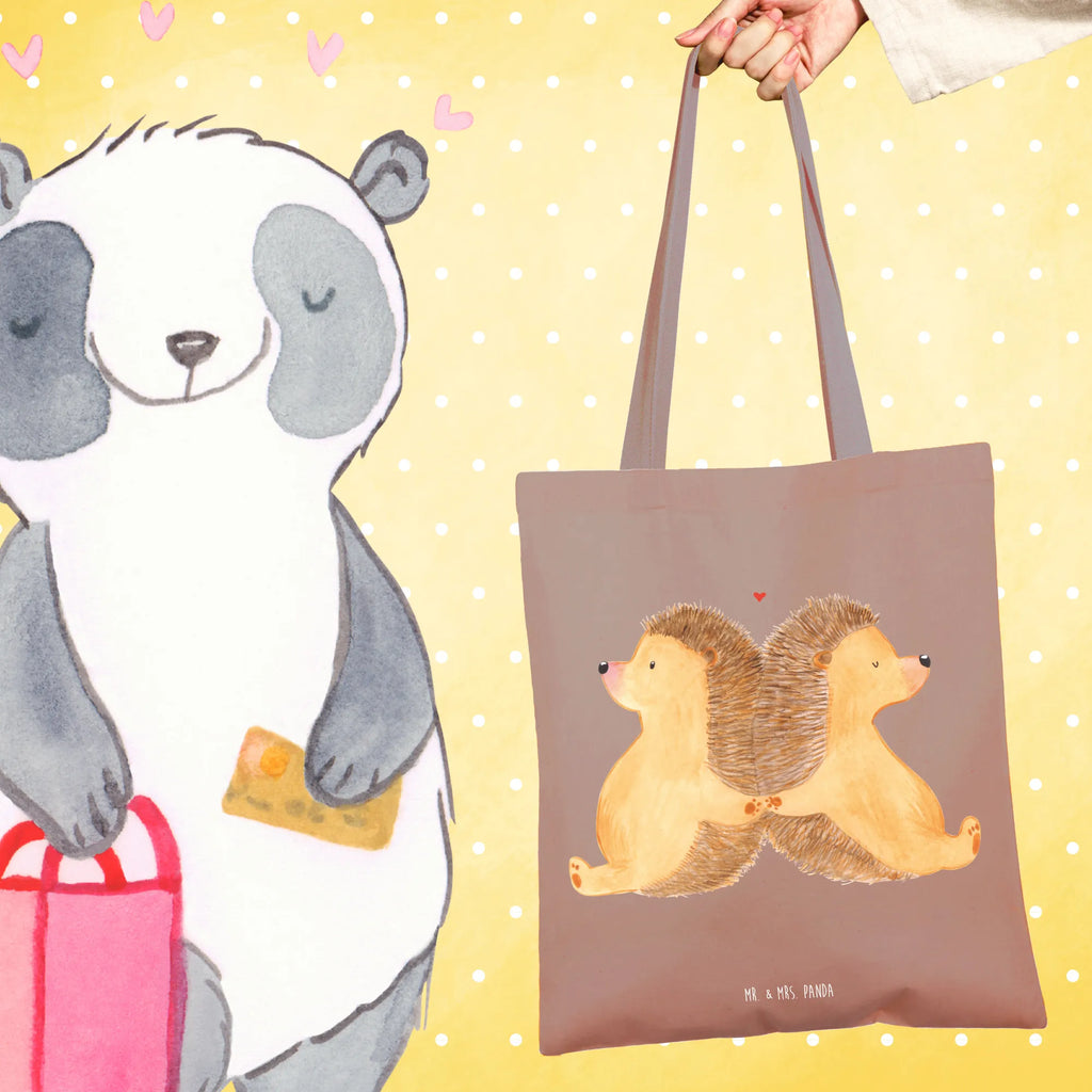 Tote bag Hedgehogs holding hands Einkaufstasche, Umhängetasche, Tragetasche, Jutetasche, Stofftasche, Einkaufstüte, Schultertasche, Strandtasche, Beuteltasche, Badetasche, Stoffbeutel, Shopper, Beutel, Tasche, Jutebeutel, Laptoptasche, Liebe, Partner, Freund, Freundin, Ehemann, Ehefrau, Heiraten, Verlobung, Heiratsantrag, Liebesgeschenk, Jahrestag, Hocheitstag, Lieblingsmensch, Geschenk für zwei, Hochzeit, Liebesbeweis, Gemeinsamkeit, Igelliebe, Love, Liebesbotschaft, Igel, große Liebe, Hand in Hand