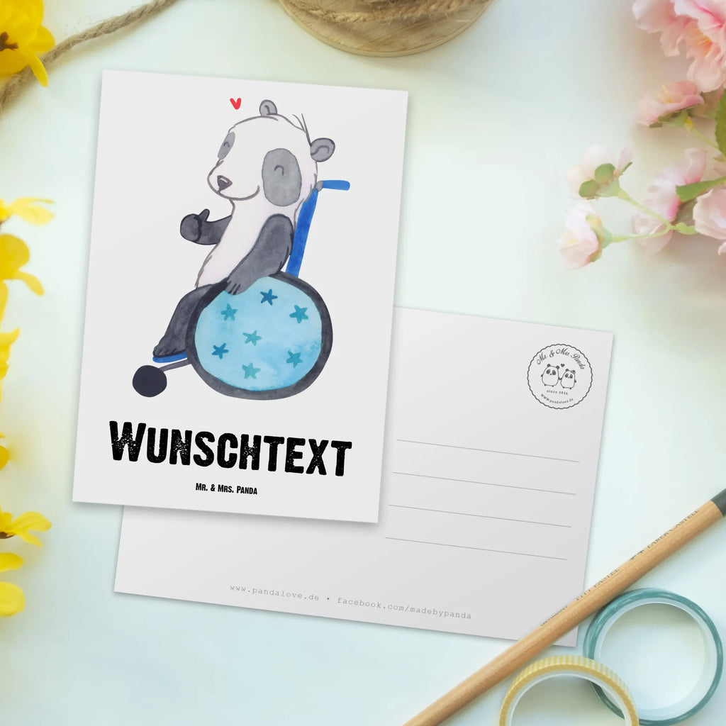 Personalisierte Postkarte Panda Rollstuhl Einladung mit Wunschtext, Postkarte personalisierbar, Postkarte mit Namen, Ansichtskarte mit Namen, Postkarte mit Wunschtext, Grußkarte mit Namen, Karte mit Wunschtext, Karte mit Namen, Geschenkkarte mit Wunschtext, Grußkarte mit Wunschtext, Einladung mit Namen, Ansichtskarte mit Wunschtext, Postkarte bedrucken, Geschenkkarte mit Namen, Rollstuhl, Panda