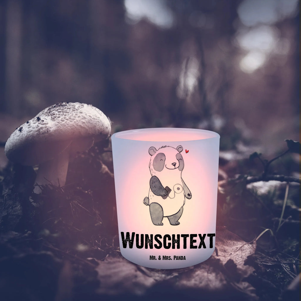 Personalisiertes Windlicht Panda Insulinpumpe Windlicht mit Namen, Windlicht Nachhaltig, Windlicht Groß, Windlicht Wohnzimmer, Windlicht Glas mit Wunschtext, Teelicht Glas mit Namen, Windlicht Dekoration mit Namen, Windlicht Terrasse, Windlicht Outdoor, Windlicht Für Draußen, Windlicht Modern, Windlicht Skandinavisch, Windlicht Boho, Windlicht Laterne, Windlicht Kerzenhalter, Teelichthalter mit Namen, Windlicht Vintage mit Namen, Teelichthalter mit Wunschtext, Windlicht Balkon, Teelichthalter für draußen selber gestalten, Windlicht Design, Windlicht Handgemacht, Windlichter mit Namen, Windlicht Garten mit Namen, Windlicht Draußen selber gestalten, Teelichthalter Outdoor mit Namen, Windlicht Geschenk, Windlicht Klein, Windlicht Romantisch, Panda, Insulinpumpe, Diabetes, Diabetes mellitus