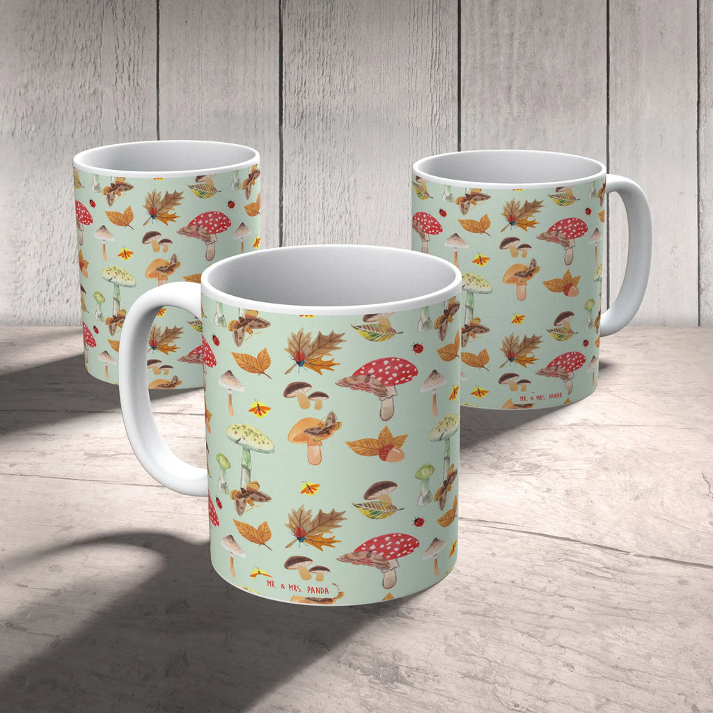 Tasse Herbst Pilze Muster Porzellantasse, Teetasse, Bürotasse, Tasse mit Zitaten, Geschenktasse, Kaffeetasse, Tasse, Tasse mit Motiven, Keramiktasse, Herbstwald, Pilze, Schmetterlings Muster, Pilz Muster, Wald