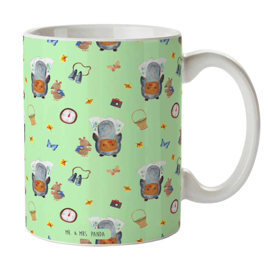 Mug Penguin & Mouse Hiker Tasse, Kaffeetasse, Teetasse, Becher, Kaffeebecher, Teebecher, Keramiktasse, Porzellantasse, Büro Tasse, Geschenk Tasse, Tasse Sprüche, Tasse Motive, Kaffeetassen, Tasse bedrucken, Designer Tasse, Cappuccino Tassen, Schöne Teetassen, Pinguin, Pinguine, Abenteurer, Abenteuer, Roadtrip, Ausflug, Wanderlust, wandern