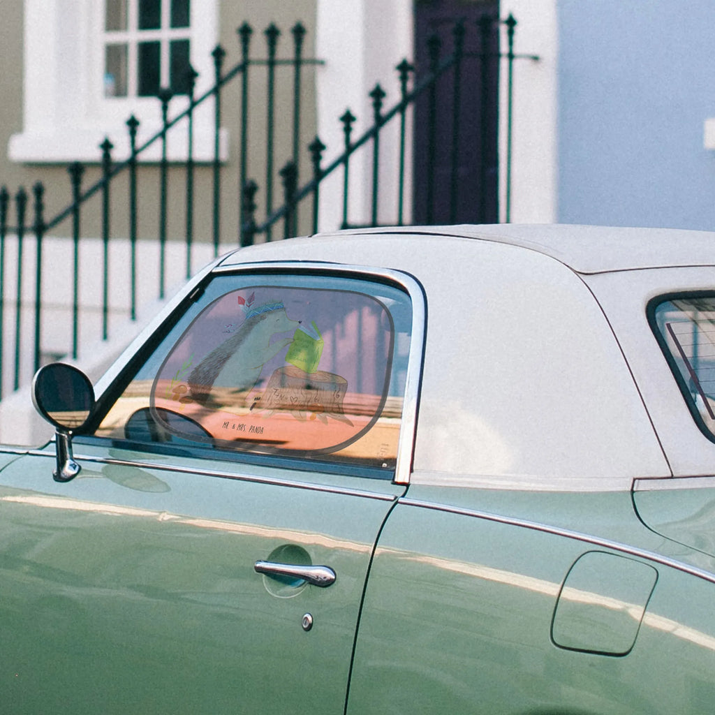 Auto Sonnenblende Igel Federschmuck Scheibenschutz Auto, Auto Fensterschutz, UV Schutz Auto, kindersonnenschutz auto, saugnapf sonnenschutz, Hitzeschutz Auto, auto fensterblende, sonnenschutz saugnapf, pkw sonnenschutz, Auto Sonnenblende, autofenster sonnenschutz, Sonnenschutz Fürs Auto, Sonnenschutz Auto Fenster, Sonnenschutz für Autoscheiben, Autoscheiben Sonnenschutz, autofenster uv schutz, pkw sonnenblende, seitenscheiben sonnenschutz, Seitlicher Sonnenschutz, fensterblende auto, seitenfenster sonnenschutz, kfz sonnenschutz, Sonnenschutz Autoscheibe, Autosonnenschutz, Sonnenschutz Kfz, auto scheibenschutz, Sonnenschutz Auto Seitenscheibe, Sonnenschutz Fenster Auto, auto hitzeschutz, fenster sonnenschutz auto, UV-Schutz Auto, kfz sonnenblende, sonnenschutz seitenscheibe, Sonnenschutz Seitenfenster, Auto UV-Schutz, kfz hitzeschutz, kfz blendschutz, auto blendschutz, Sonnenschutz Auto, Sonnenschutz für Auto, Auto Sonnenschutz, Sonnenblende Auto, Sonnenschutz Pkw, blendschutz auto, hitzeschutz autoscheibe, autosonnenblende, Tiere, Waldtiere, Igel, Camping, Indianer, Abenteuer, Lagerfeuer