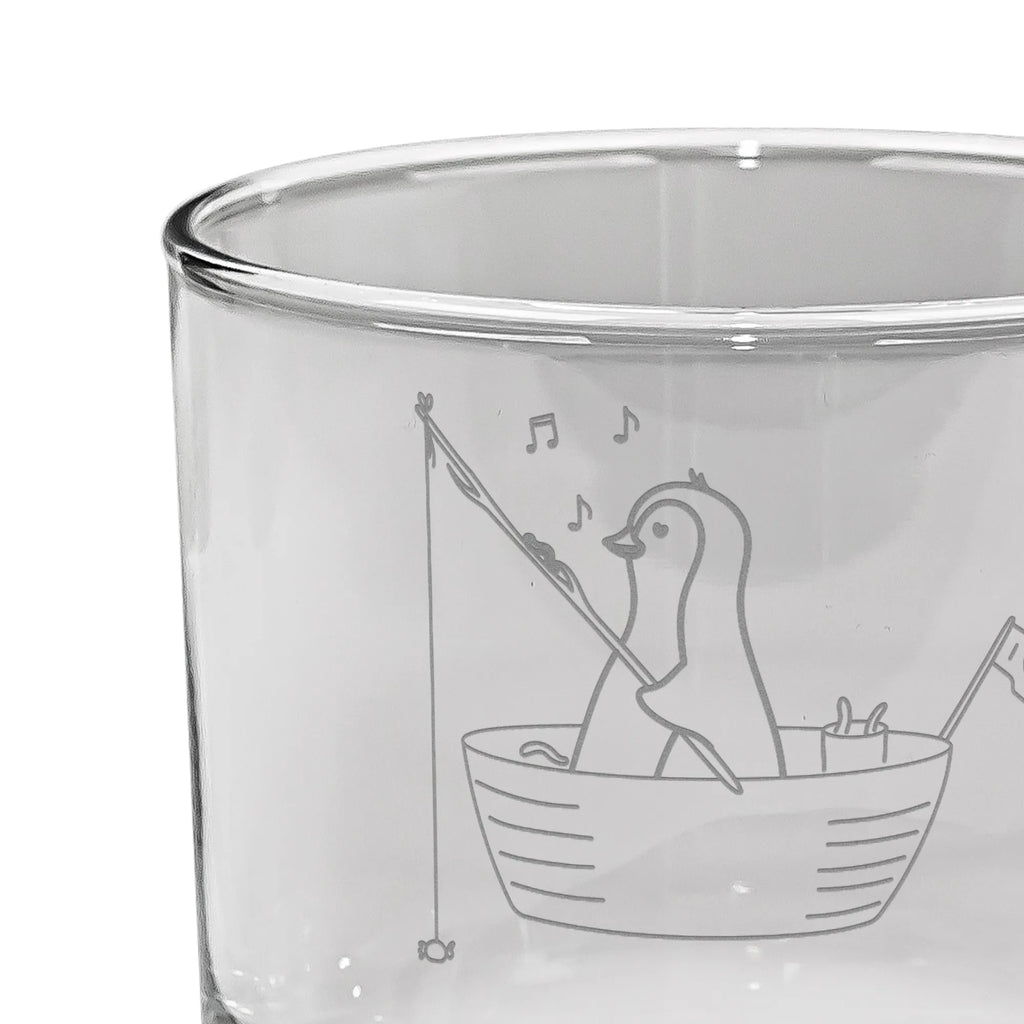 Personalisiertes Whiskey Glas Pinguin Angelboot Whiskey Glas mit Sprüchen, Whiskey Glas, Whiskeyglas mit Spruch, Whiskeylgas, Whiskey Glas mit Gravur, Pinguin, Angeln, Neustart, Pinguine, Trennung, Neuanfang, Scheidung, Angelboot, Motivation, Lebenslust, Boot, genießen, Geschenkidee Liebeskummer, Leben