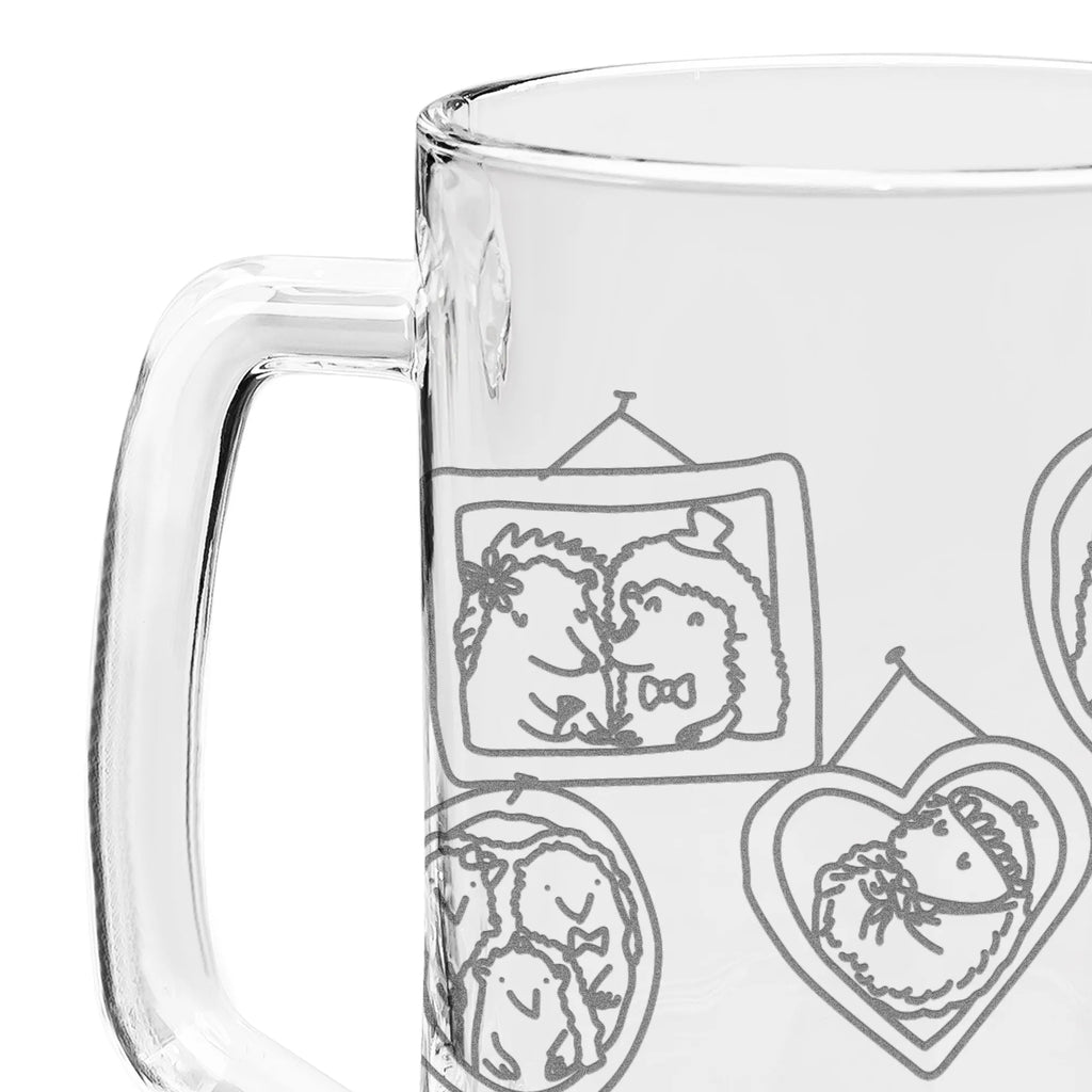 Gravur Bierkrug Igel Familie Bayerischer Bierkrug Gravur, Namensgravur Bierkrug, Bierkrug Für Geburtstag Mit Gravur, Bierkrug Mit Gravur, Edelstahlkrug Mit Gravur, Gravur Maßkrug, Rustikaler Bierkrug Gravur, Zinnkrug Mit Gravur, Bierkrug Gravierbar, Tonkrug Mit Gravur, Fotogravur Bierkrug, Hochzeitsgravur Bierkrug, Wunschgravur Krug, Glaskrug Mit Gravur, Jubiläumsgravur Bierkrug, Bierkrug Geschenk Mit Gravur, Steinzeugkrug Mit Gravur, Bierkrug Mit Foto Gravur, Bierkrug Mit Spruchgravur, Familienbild Gravur Krug, Bierkrug Personalisiert Mit Gravur, Bierkrug Mit Monogramm Gravur, Initialen Gravur Krug, Sammlerkrug Mit Gravur, Bierkrug Für Vatertag Mit Gravur, Maßkrug Mit Gravur, Kellnerkrug Mit Gravur, Porzellankrug Mit Gravur, Brauerei Krug Mit Gravur, Keramikkrug Mit Gravur, Traditioneller Bierkrug Mit Gravur, Bierseidel Mit Gravur, Haustierfoto Gravur Krug, ChatGPT:<br />Gravierbarer Bierkrug, Oktoberfestkrug Mit Gravur, Bierhumpen Mit Gravur, Familie, Vatertag, Muttertag, Bruder, Schwester, Mama, Papa, Oma, Opa, Bilder, Igel, Glück, Zusammenhalt, Liebe