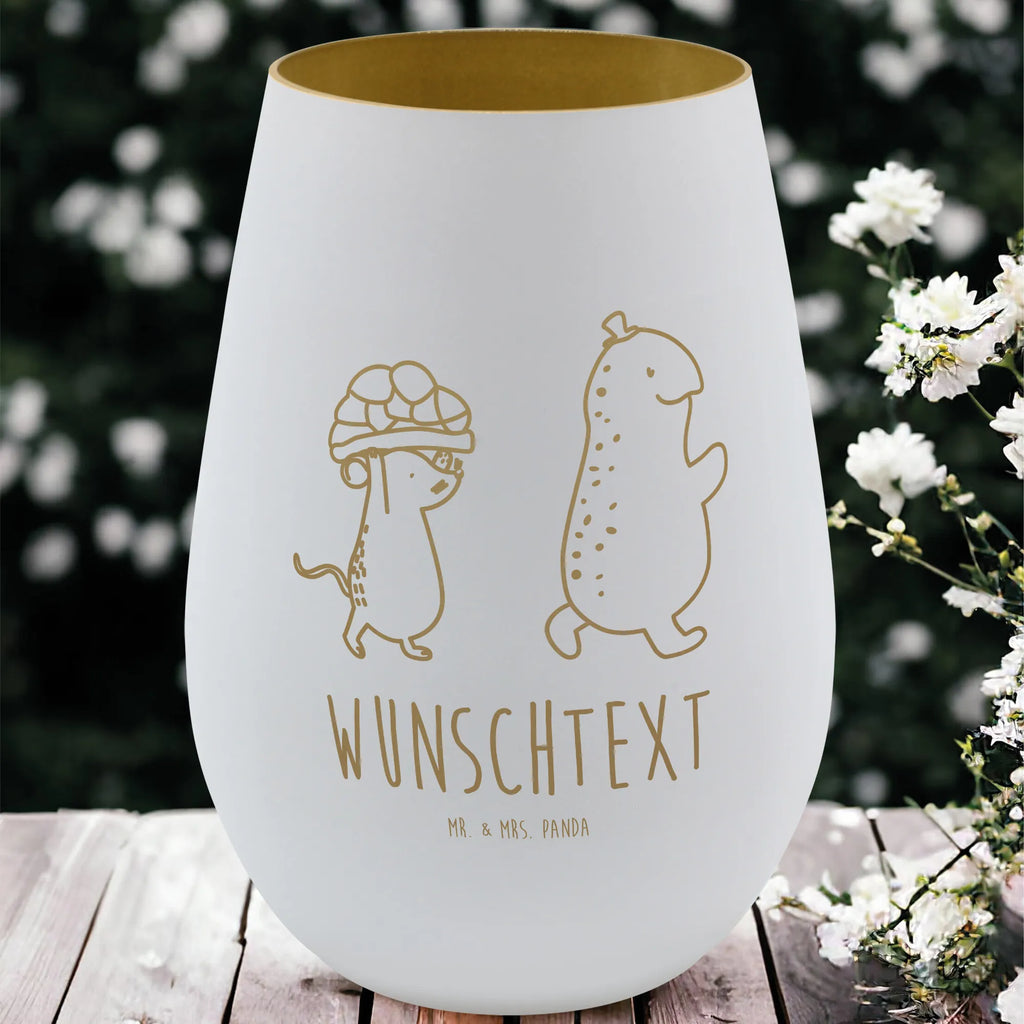 Gold Windlicht Personalisiert Schildkröte Maus Windlicht Goldfarben Mit Personalisierung, Windlicht Gold Geschenk Personalisiert, Windlicht Gold Für Innenbereich Mit Wunschtext, Personalisiertes Windlicht Gold, Goldener Teelichthalter Mit Wunschtext, Deko Windlicht Gold Mit Namen, Windlicht Gold Romantisch Mit Gravur, Gold Windlicht Hochzeit Mit Wunschtext, Laterne Gold Mit Personalisierung, Edles Windlicht Goldfarben Mit Text, Windlicht Aus Glas Gold Mit Text, Windlicht Gold Für Weihnachten Mit Spruch, Tischdeko Windlicht Gold Mit Namen, Windlicht Gold Mit Spruch, Windlicht Mit Persönlicher Botschaft Gold, Kerzenhalter Gold Mit Gravur, Windlicht Gold Mit Namen, Windlicht Mit Widmung Goldfarben, Windlicht Aus Metall Gold Mit Gravur, Windlicht In Gold Personalisiert, Windlicht Mit Initialen In Gold, Windlicht Gold Mit Liebevollem Spruch, Luxuriöses Windlicht In Gold Personalisiert, Windlicht Mit Wunschtext Gold, Windlicht Mit Gravur Goldfarben, Schildkröte, Freunde, Freundinnen, Maus, beste Freunde, beste Freundinnen