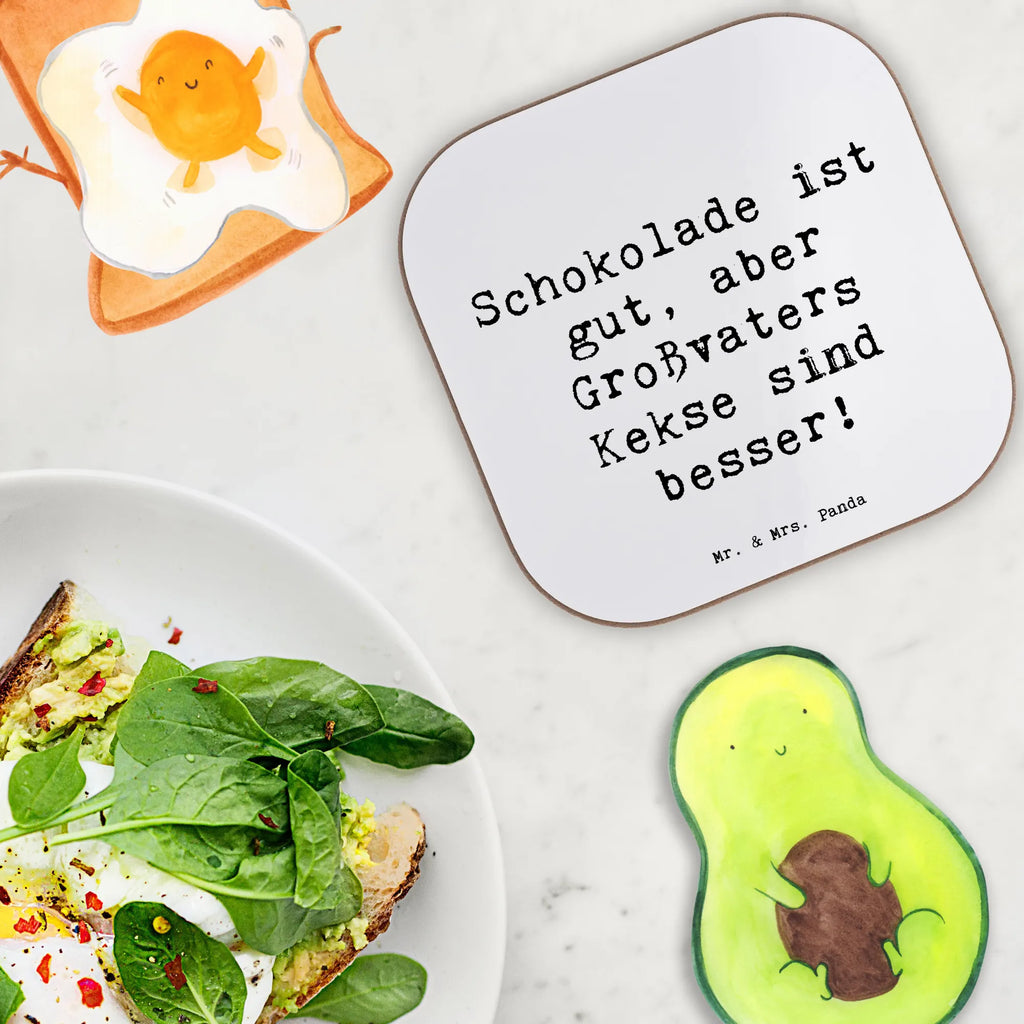 Square coaster Saying Schokolade ist gut, aber Großvaters Kekse sind besser! Untersetzer, Bierdeckel, Glasuntersetzer, Untersetzer Gläser, Getränkeuntersetzer, Untersetzer aus Holz, Untersetzer für Gläser, Korkuntersetzer, Untersetzer Holz, Holzuntersetzer, Tassen Untersetzer, Untersetzer Design, Familie, Vatertag, Muttertag, Bruder, Schwester, Mama, Papa, Oma, Opa