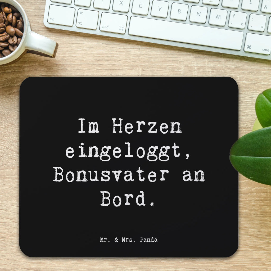 Mouse mat Saying Im Herzen eingeloggt, Bonusvater an Bord. Mousepad, Computer zubehör, Büroausstattung, PC Zubehör, Arbeitszimmer, Mauspad, Einzigartiges Mauspad, Designer Mauspad, Mausunterlage, Mauspad Büro, Familie, Vatertag, Muttertag, Bruder, Schwester, Mama, Papa, Oma, Opa