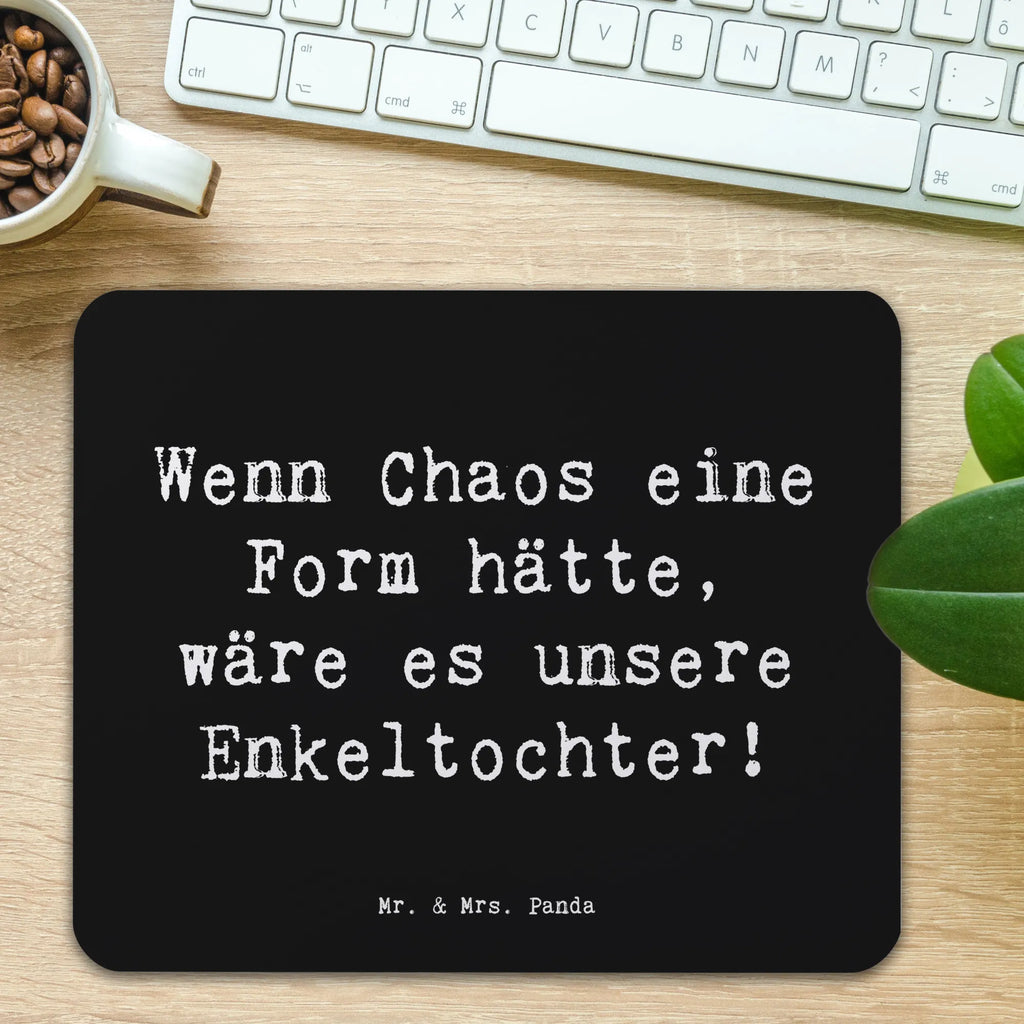Mauspad Spruch Enkeltochter Chaos Arbeitszimmer, PC Zubehör, Mauspad, Computer zubehör, Einzigartiges Mauspad, Mausunterlage, Designer Mauspad, Büroausstattung, Mousepad, Mauspad Büro, Familie, Vatertag, Muttertag, Bruder, Schwester, Mama, Papa, Oma, Opa