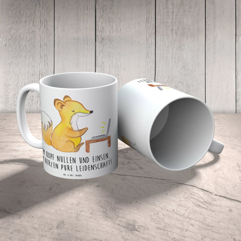Mug Im Kopf Nullen und Einsen, im Herzen pure Leidenschaft! Bürotasse, Geschenktasse, Tasse mit Motiven, Keramiktasse, Teetasse, Tasse, Kaffeetasse, Tasse mit Zitaten, Porzellantasse, Beruf, Ausbildung, Jubiläum, Abschied, Rente, Kollege, Kollegin, Geschenk, Schenken, Arbeitskollege, Mitarbeiter, Firma, Danke, Dankeschön