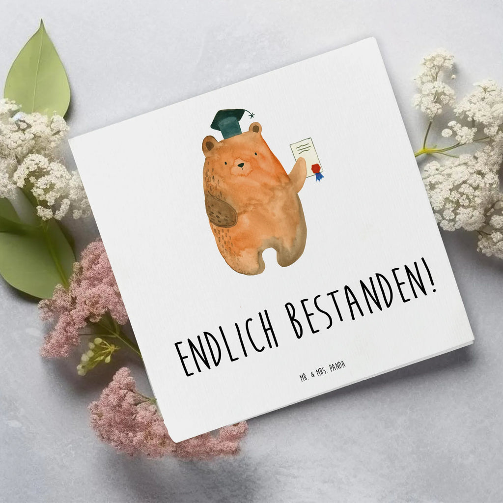 Deluxe Karte Bär Prüfung Grußkarte, Klappkarte, Hochwertige Klappkarte, Hochzeitskarte, Karte, Hochwertige Grußkarte, Einladungskarte, Geburtstagskarte, Glückwunschkarte, Bär, Teddy, Teddybär, Zeugnis, Abschlusszeugnis, Abitur, Prüfungen, Abschluss, Prüfung bestanden